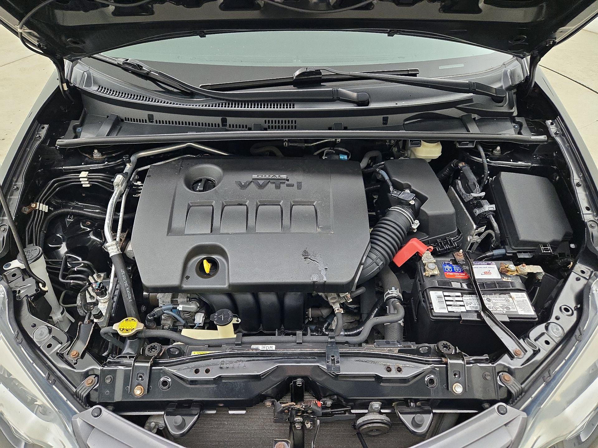 Thumbnail: 2015 Toyota Corolla - 18