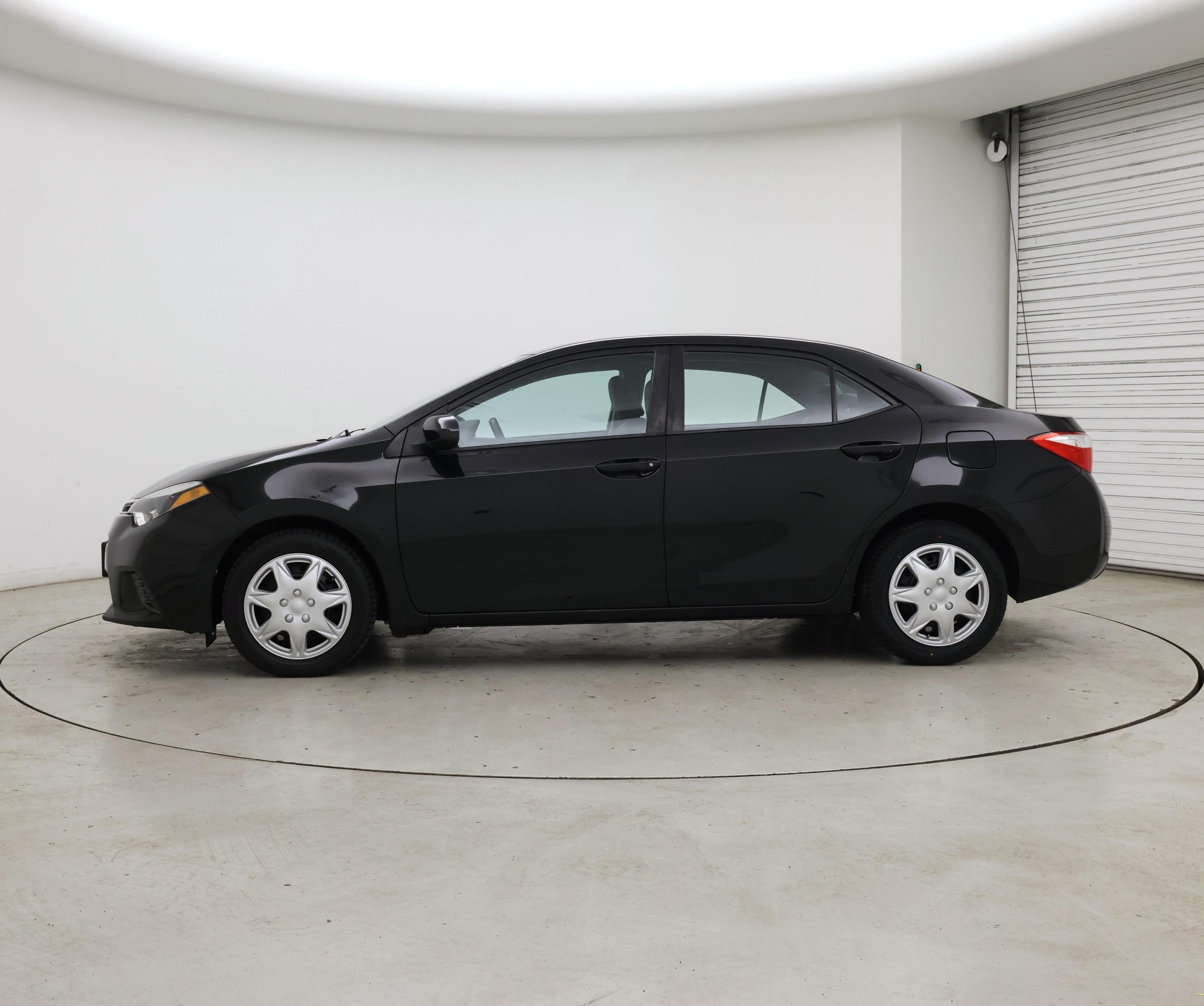 Thumbnail: 2015 Toyota Corolla - 3