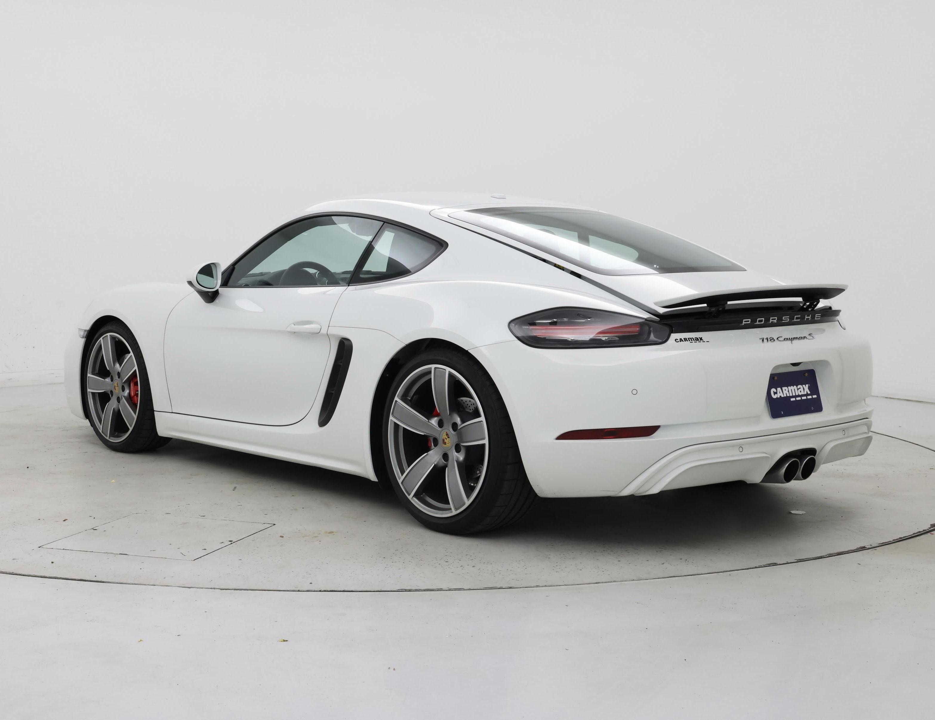 Thumbnail: 2024 Porsche 718 Cayman - 2
