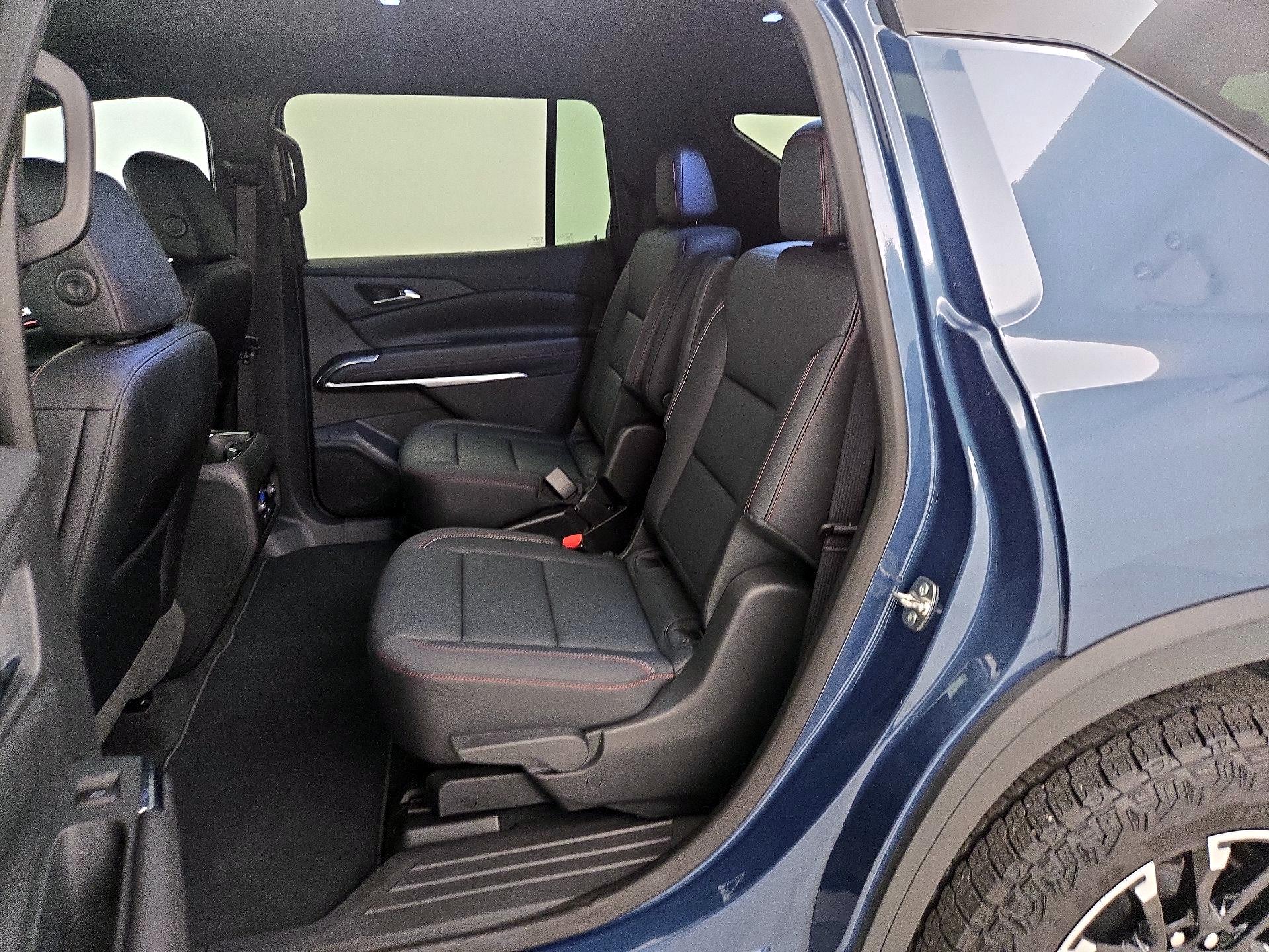 Thumbnail: 2025 Chevrolet Traverse - 19