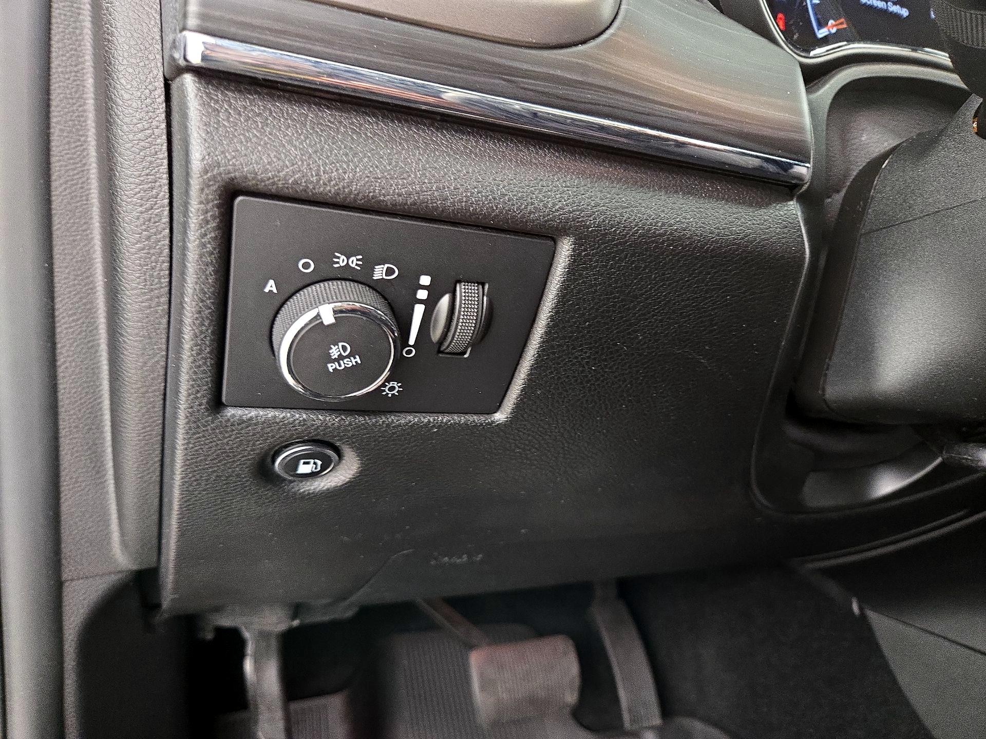 Thumbnail: 2021 Jeep Grand Cherokee - 13