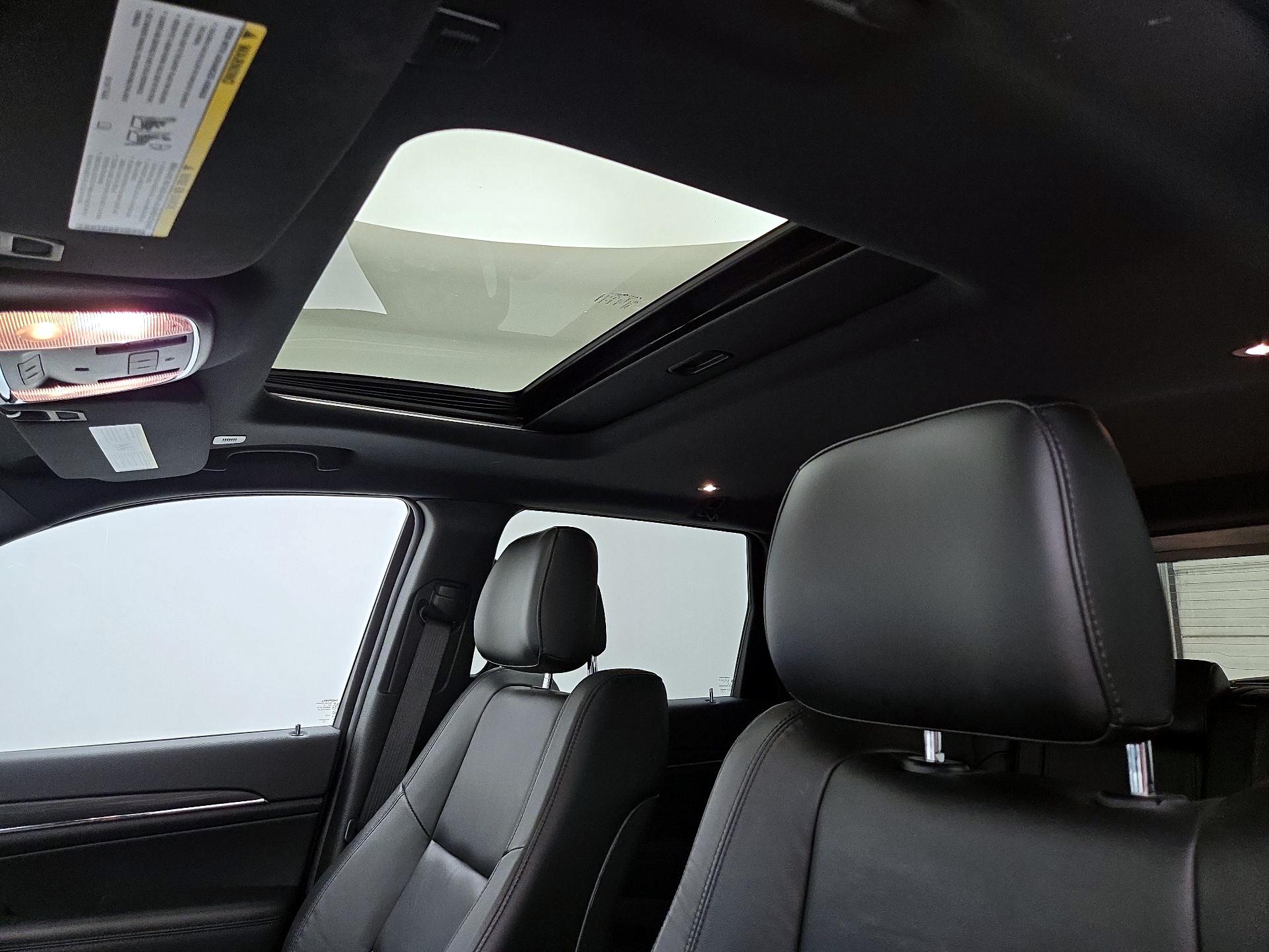 Thumbnail: 2021 Jeep Grand Cherokee - 20