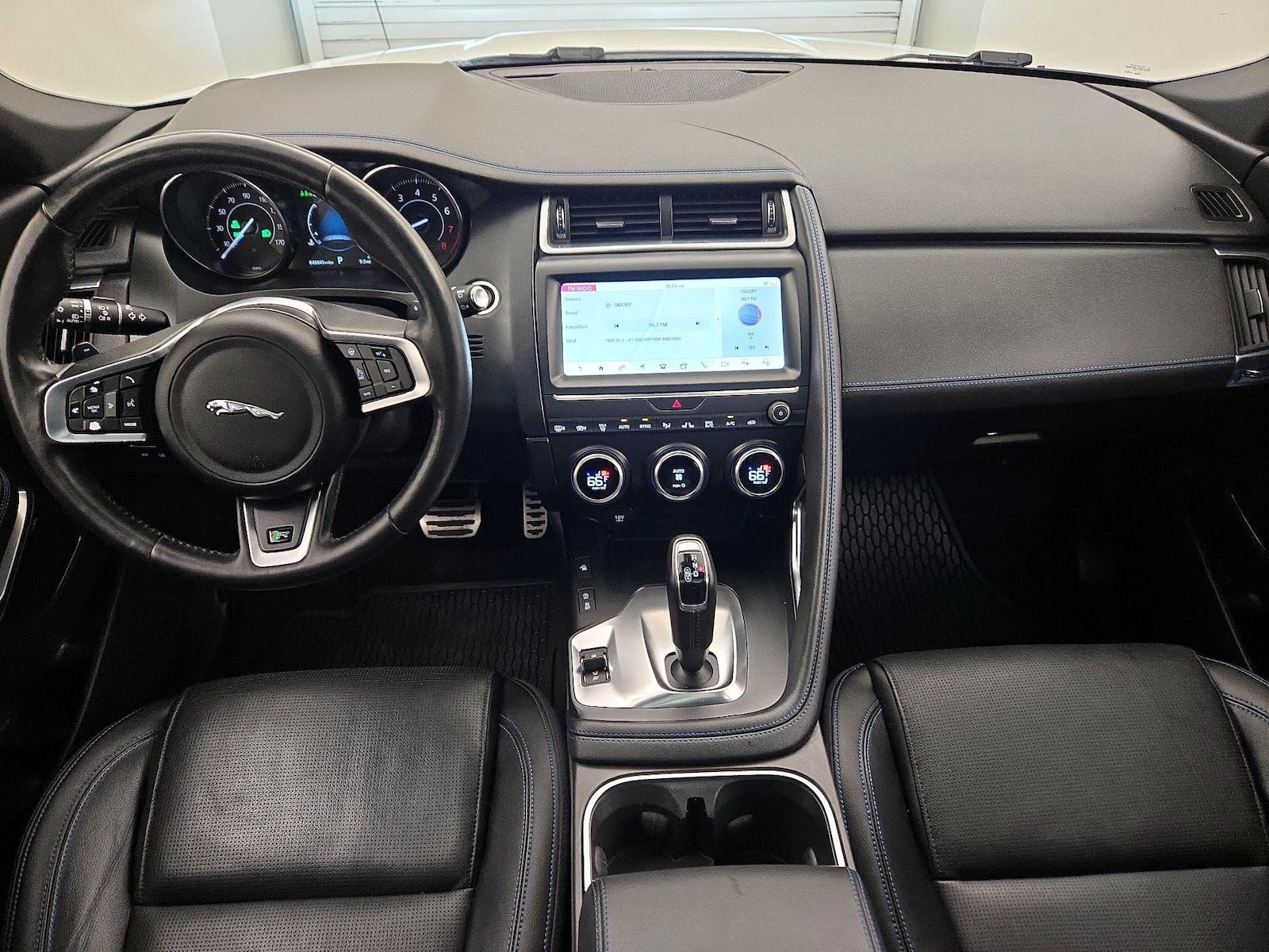 2020 Jaguar E-PACE R-Dynamic SE - Photo 10