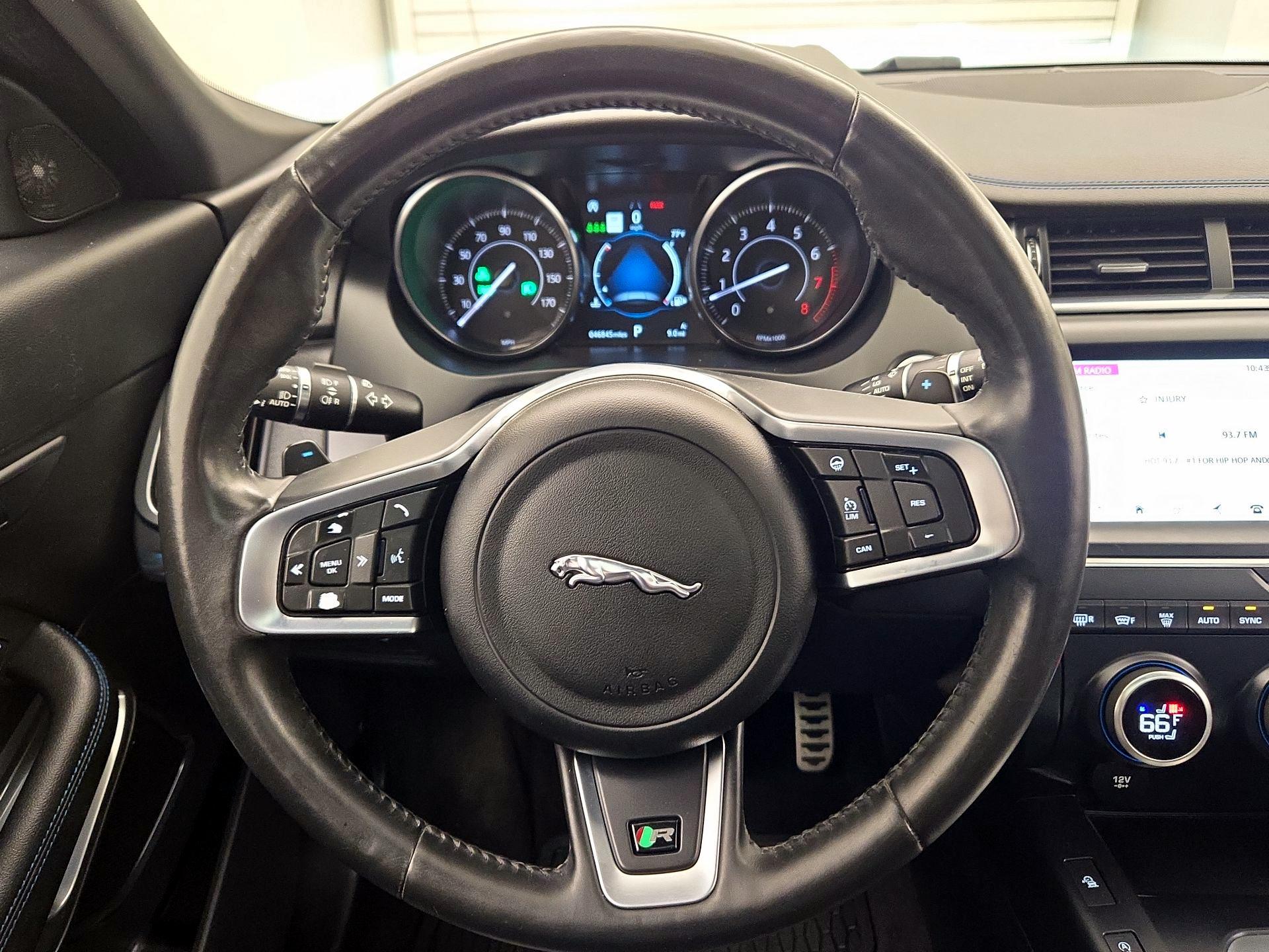 Thumbnail: 2020 Jaguar E-Pace - 10
