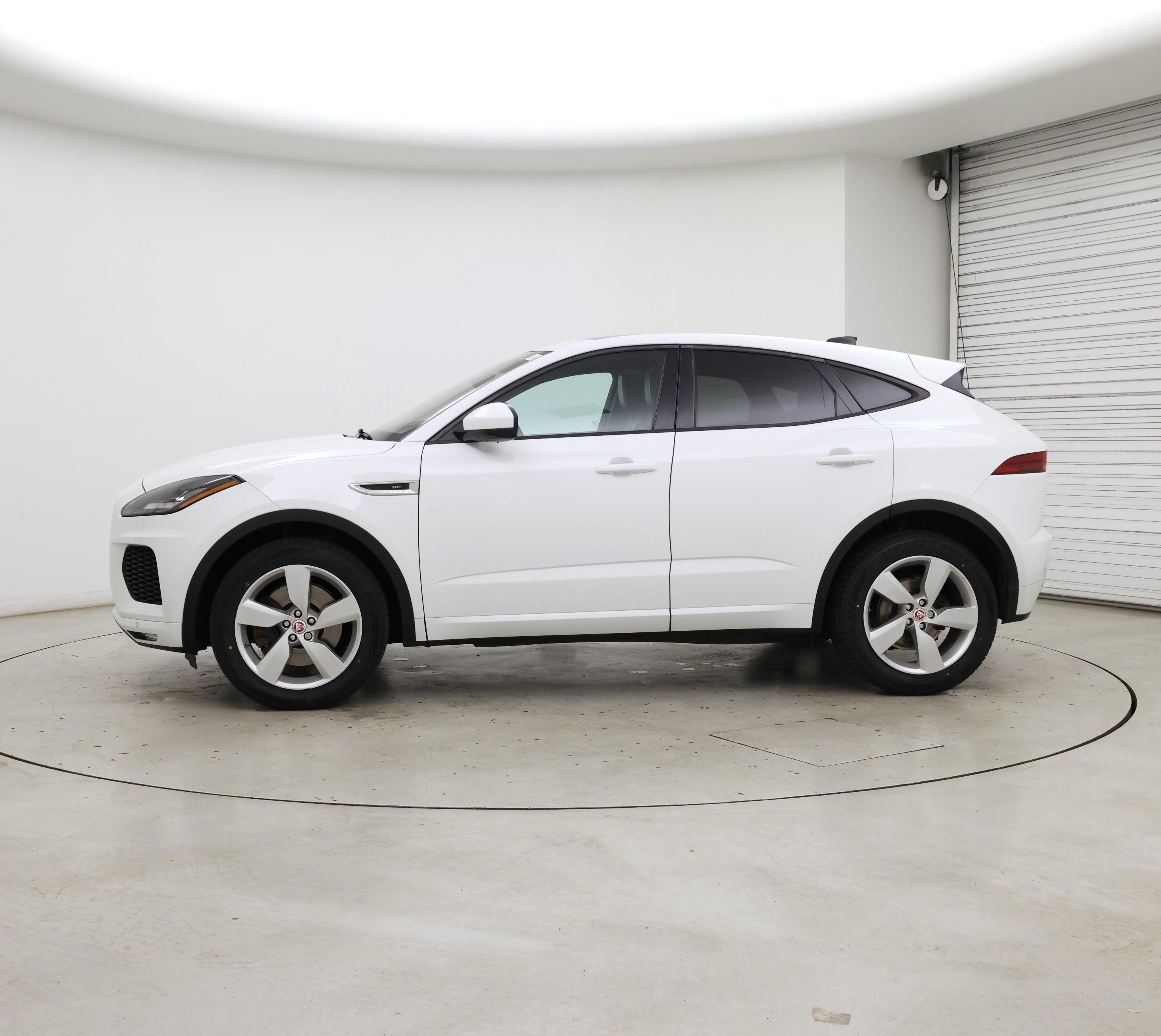 Thumbnail: 2020 Jaguar E-Pace - 3
