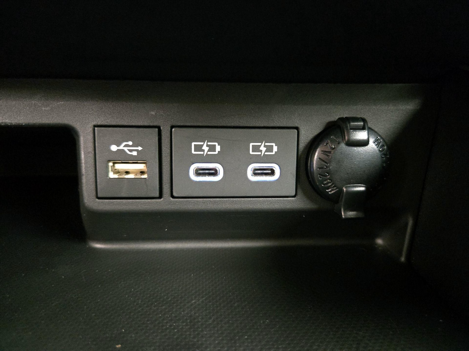 2026 Toyota Highlander XLE - Photo 19