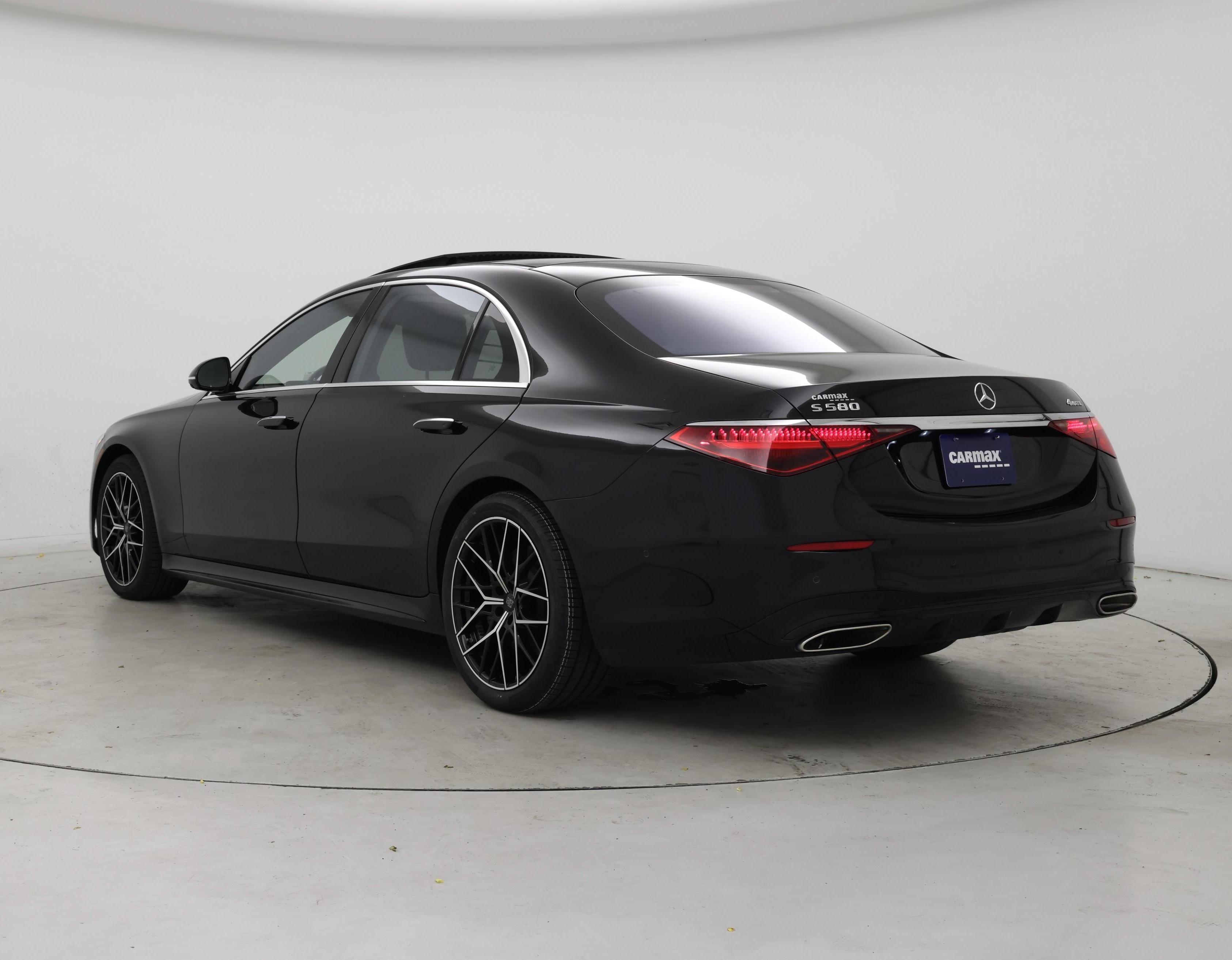 Thumbnail: 2022 Mercedes-Benz S-Class - 2
