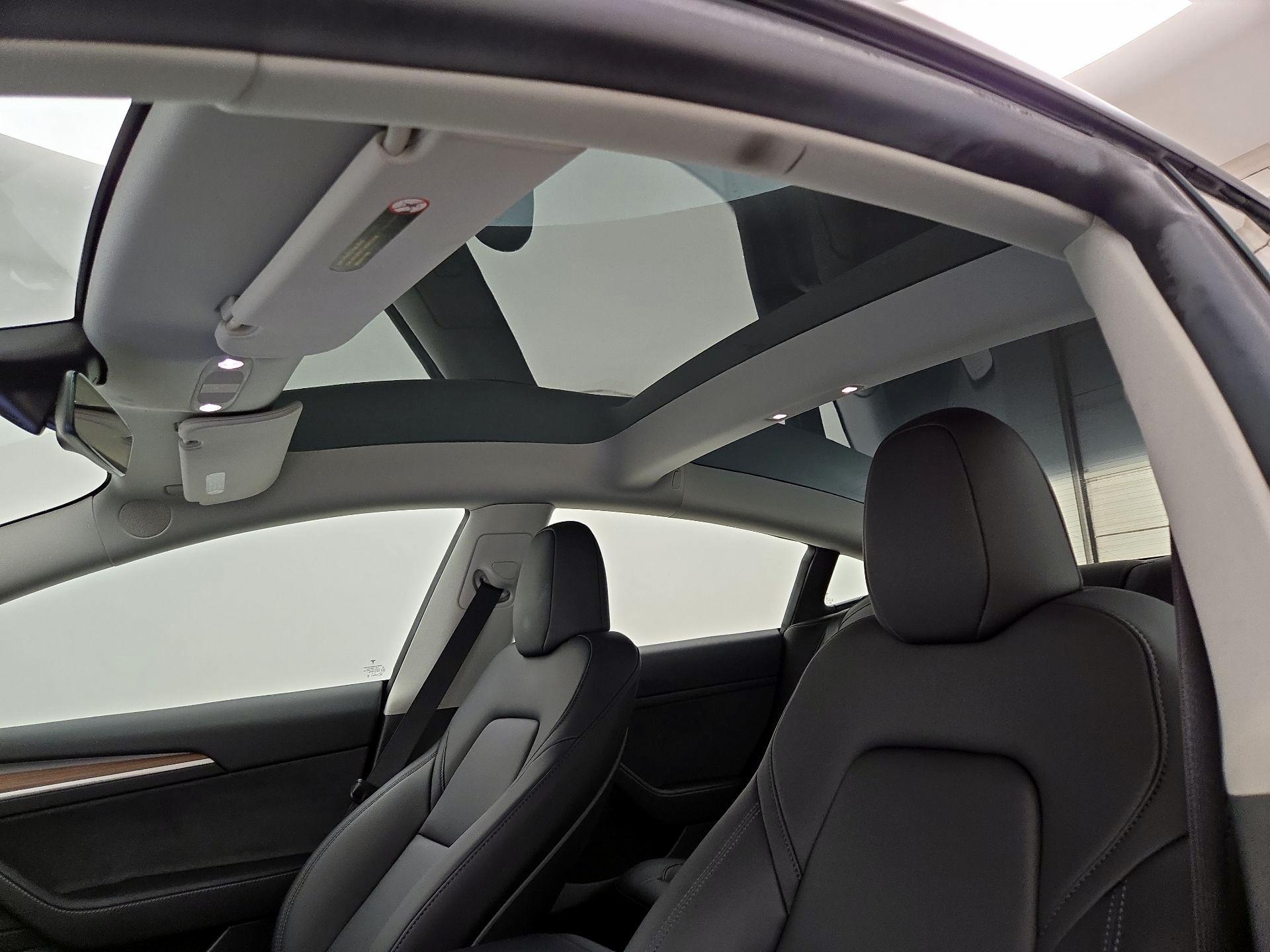 Thumbnail: 2023 Tesla Model 3 - 18