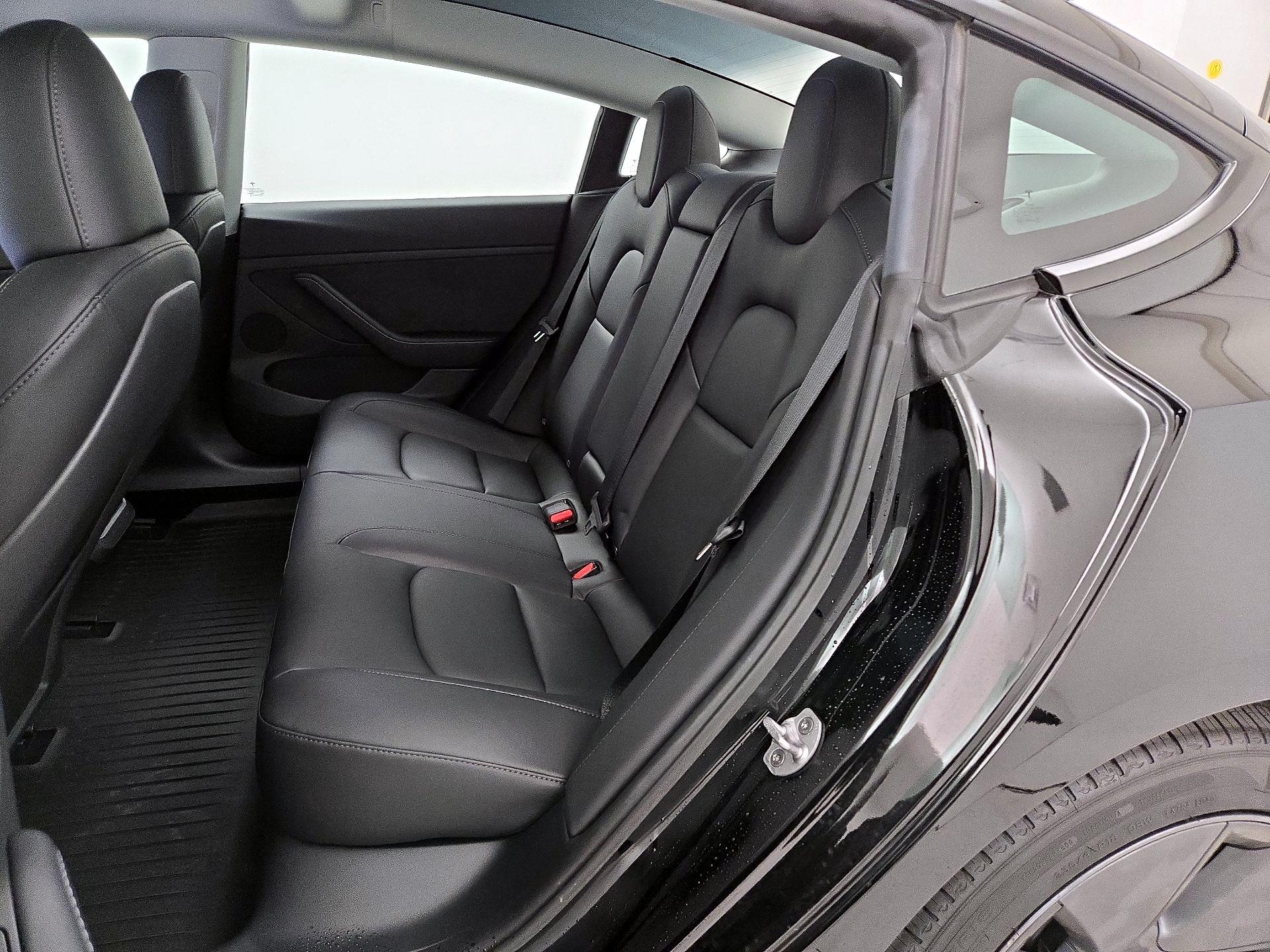 Thumbnail: 2023 Tesla Model 3 - 19