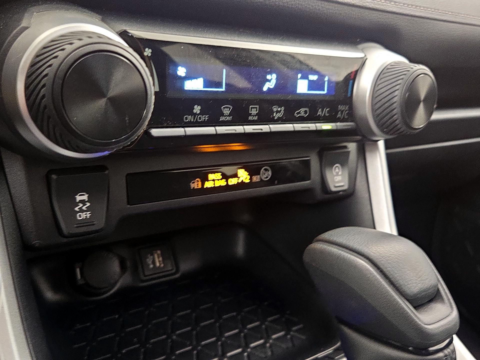 Thumbnail: 2025 Toyota RAV4 - 16