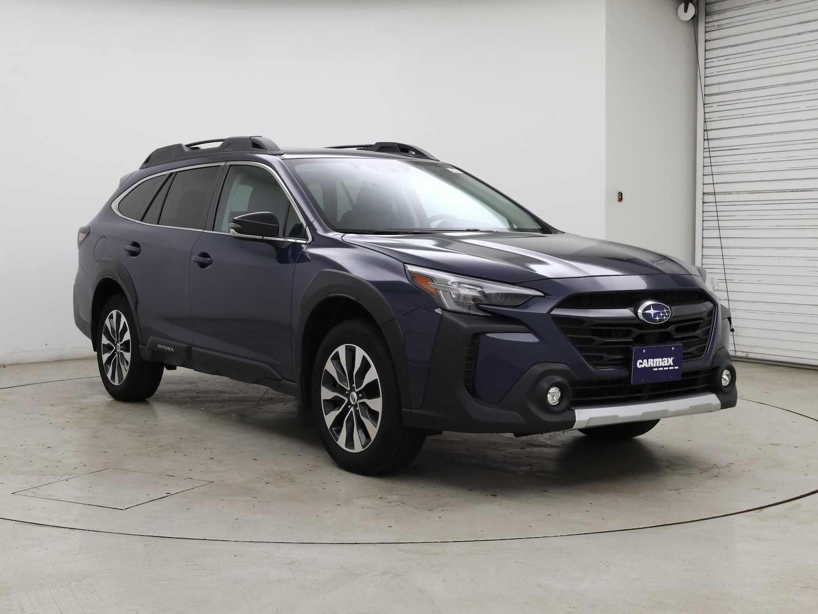 2023 Subaru Outback Limited - Photo 2
