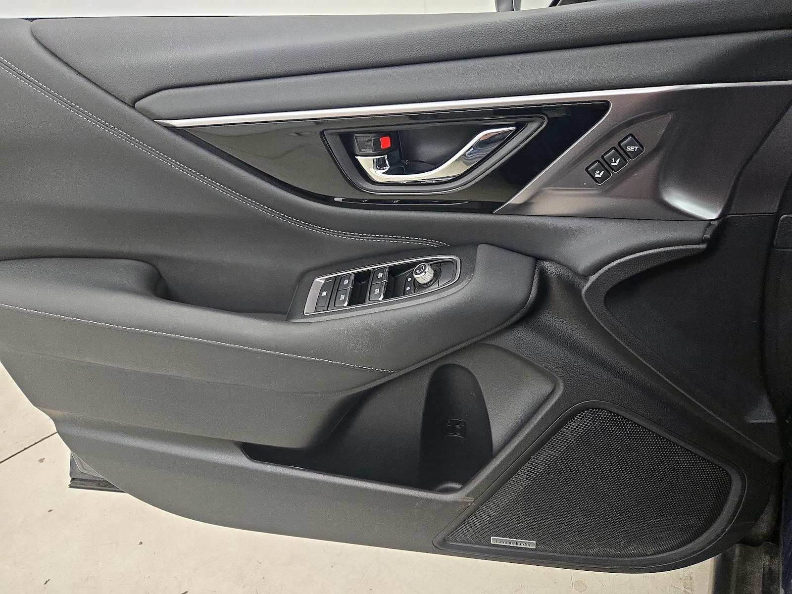 2023 Subaru Outback Limited - Photo 13