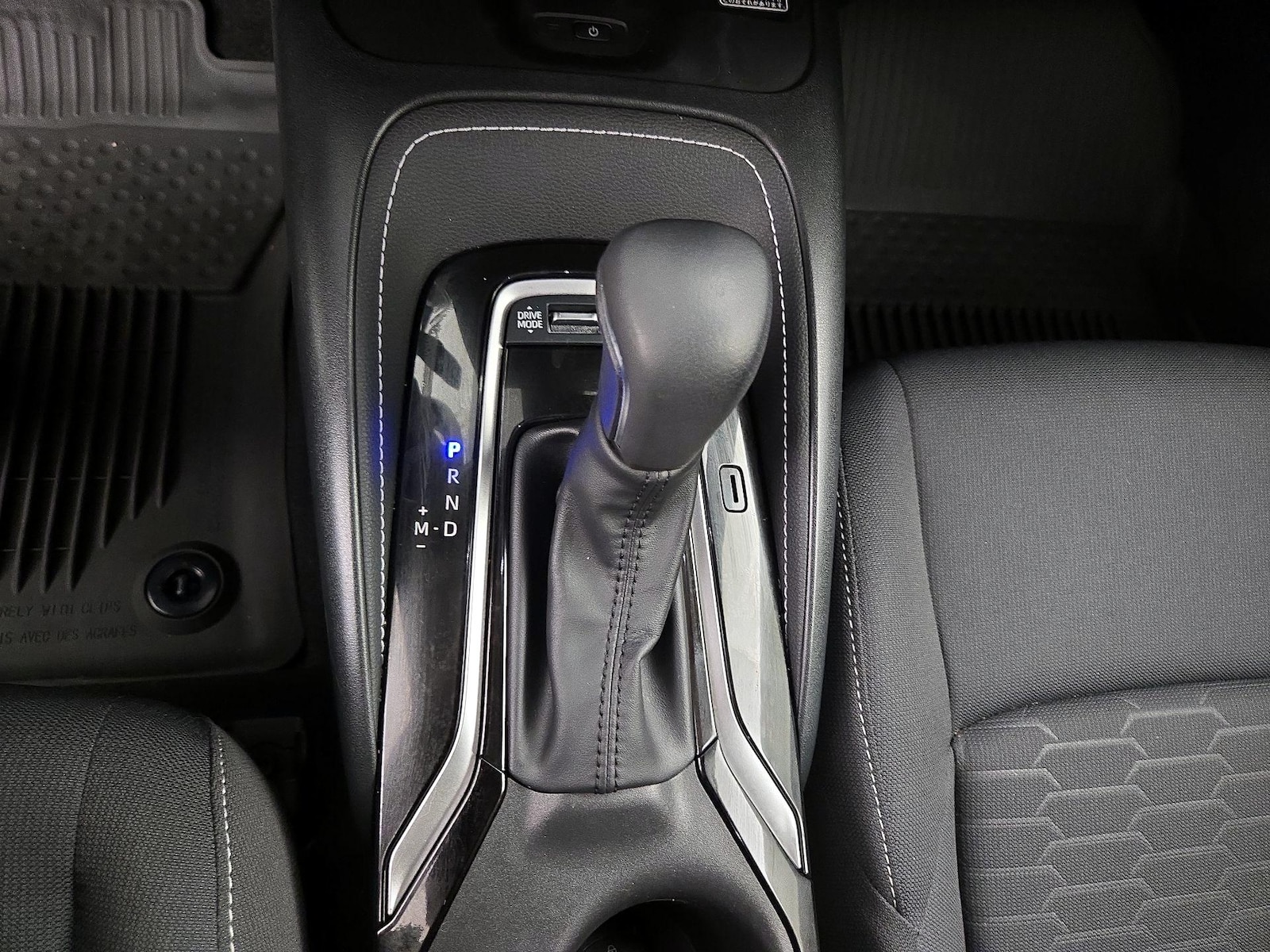 2024 Toyota Corolla Hatchback SE - Photo 18