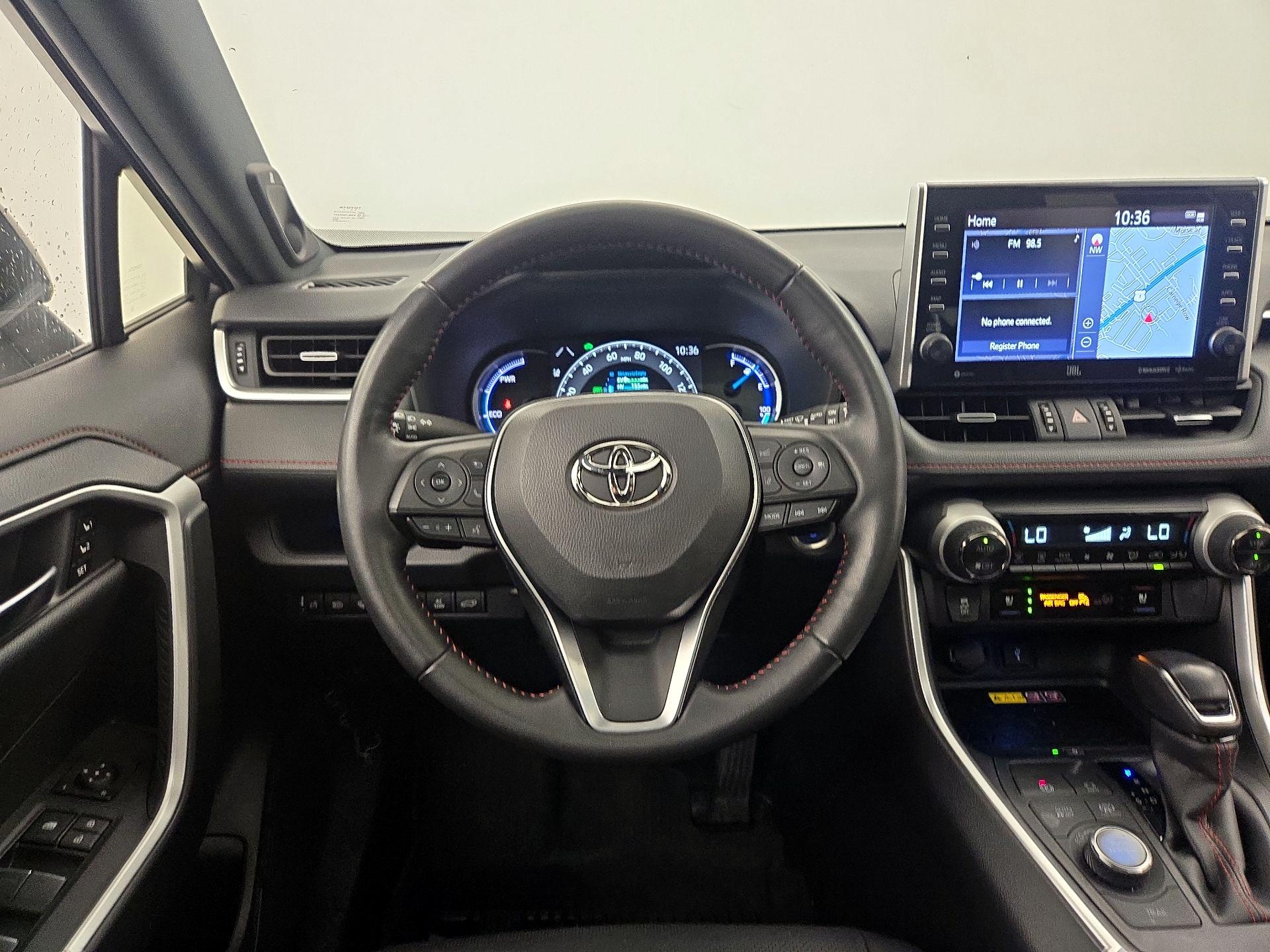 Thumbnail: 2022 Toyota RAV4 - 10