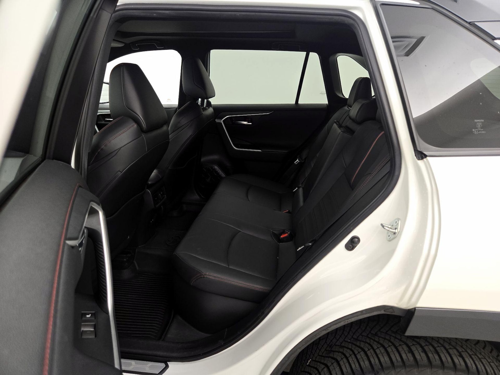 2022 Toyota RAV4 XSE - Photo 22