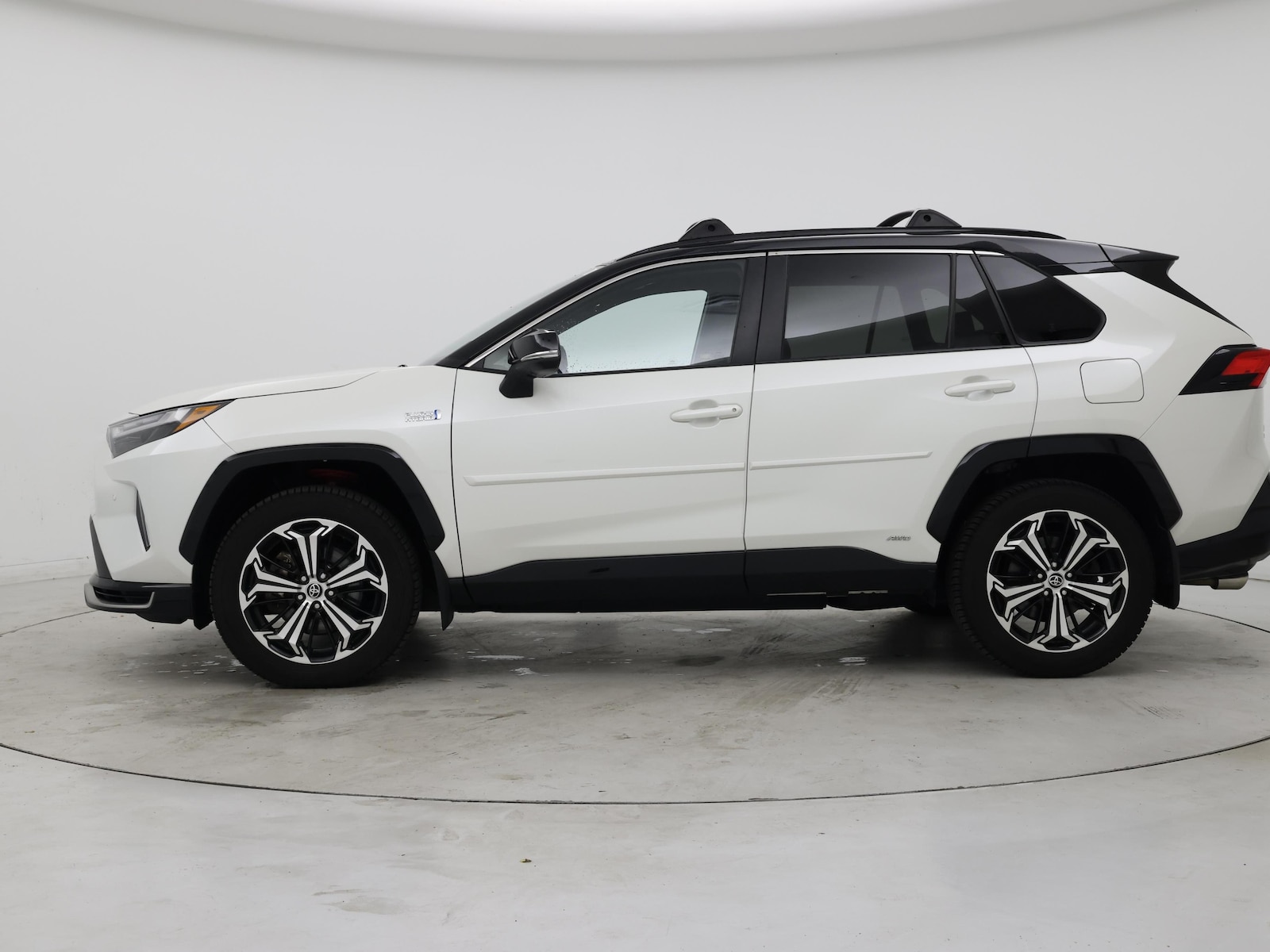 2022 Toyota RAV4 XSE - Photo 4