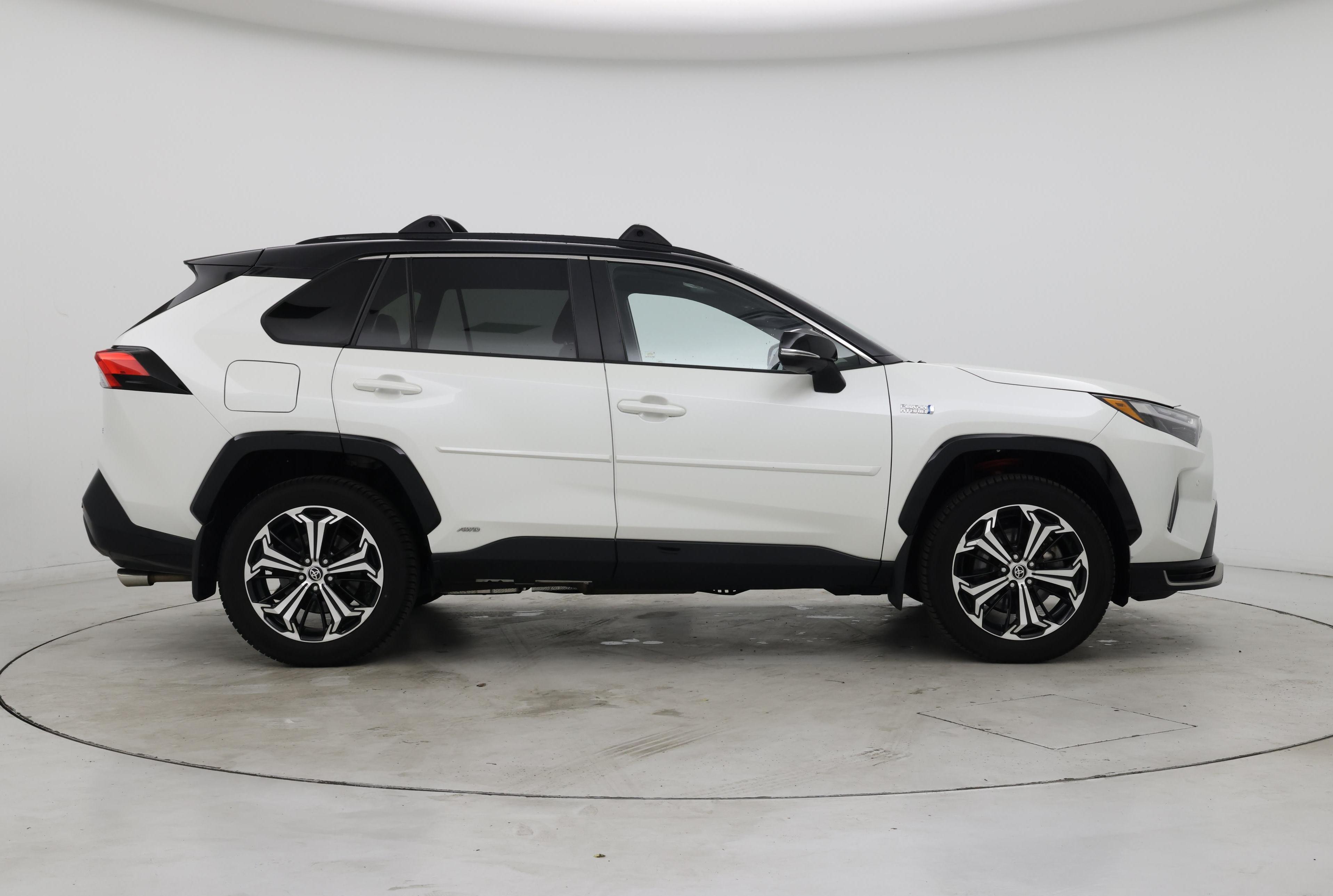 Thumbnail: 2022 Toyota RAV4 - 7