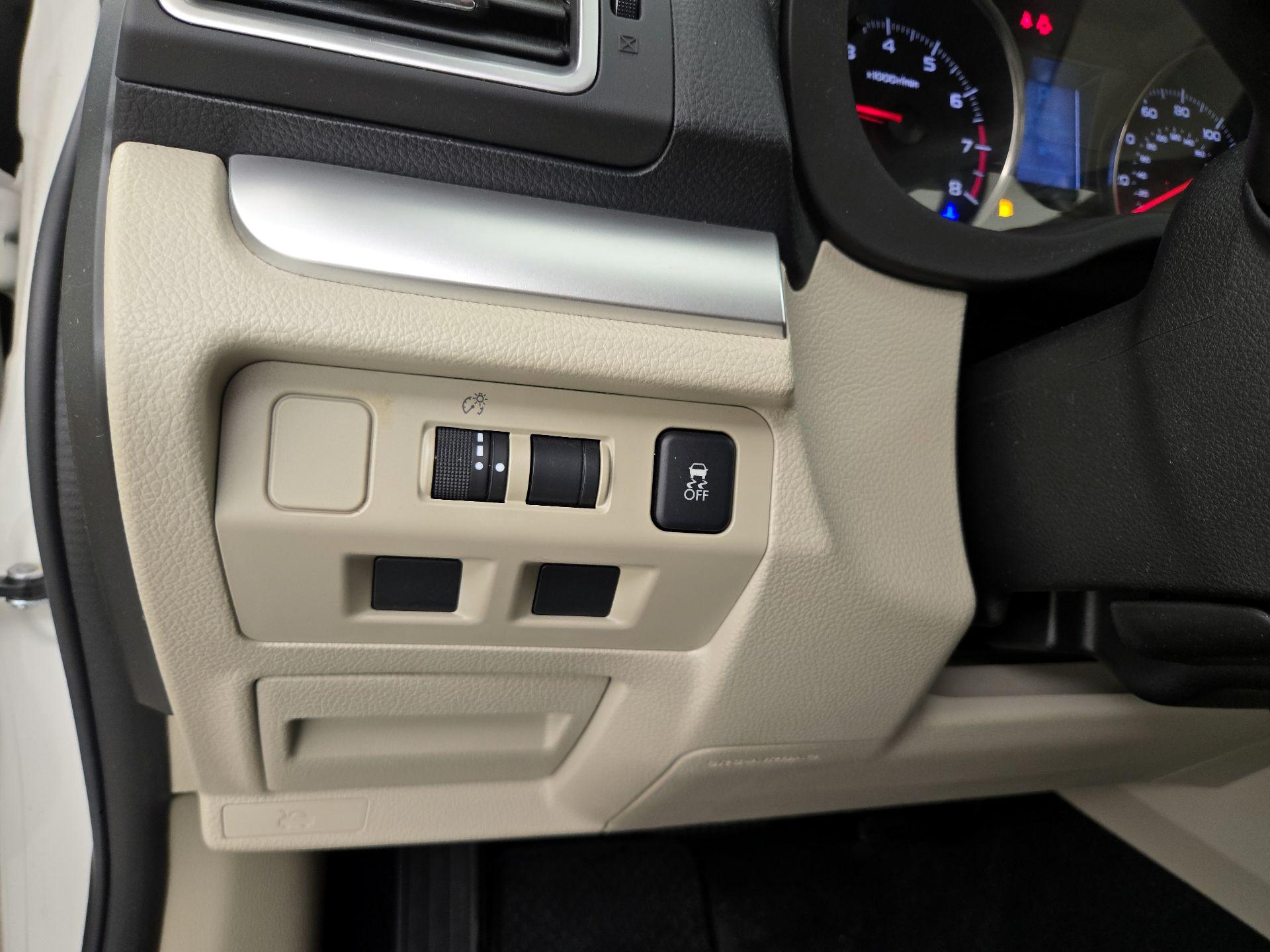 Thumbnail: 2015 Subaru Impreza - 13