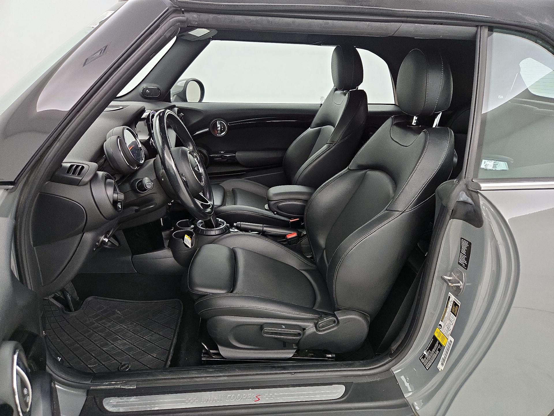 Thumbnail: 2017 MINI Cooper - 11