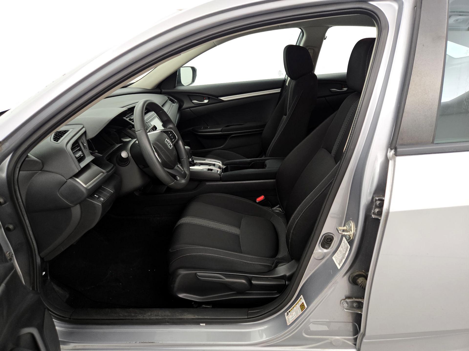 Thumbnail: 2016 Honda Civic - 11