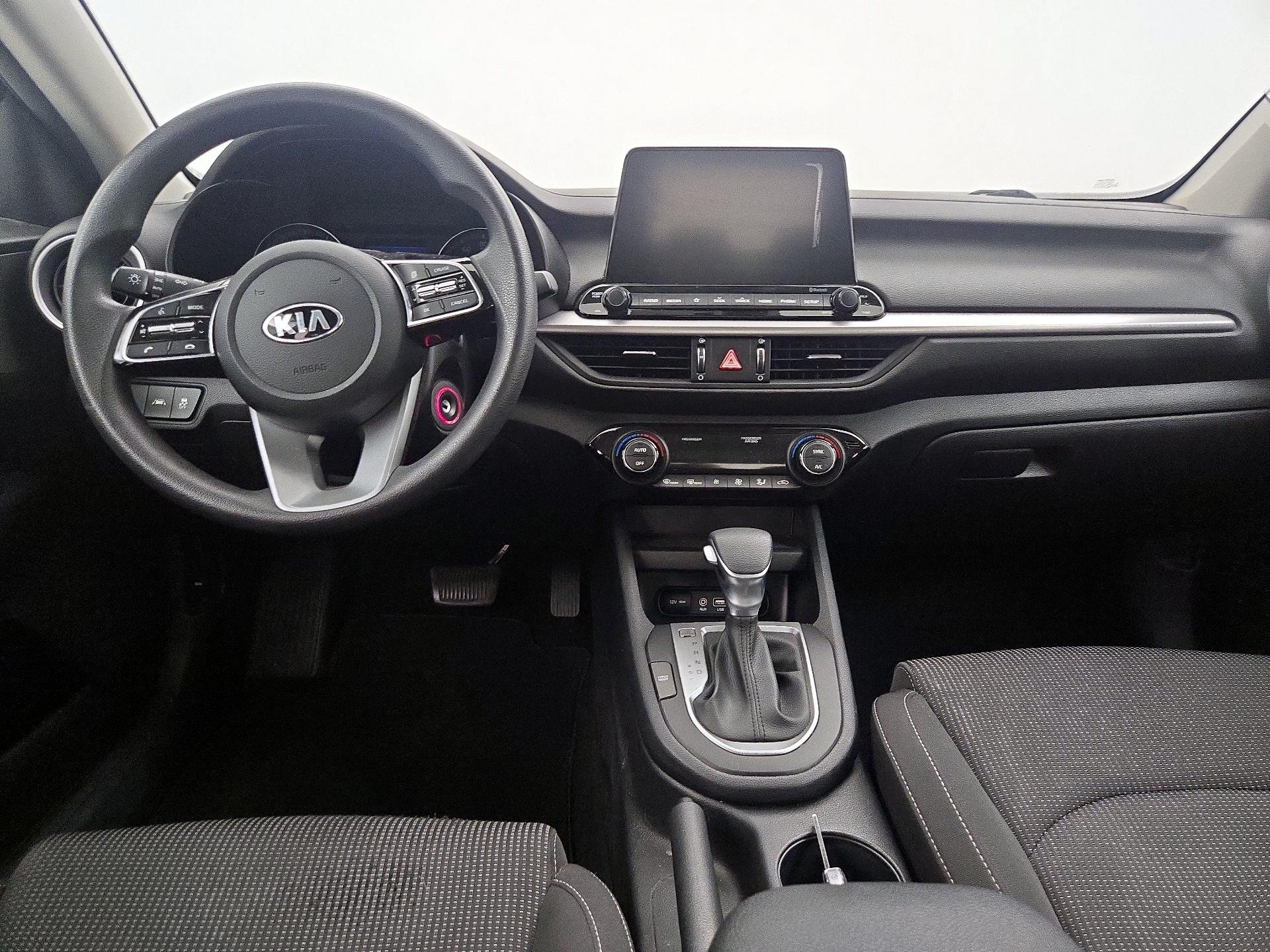 Thumbnail: 2019 Kia Forte - 9
