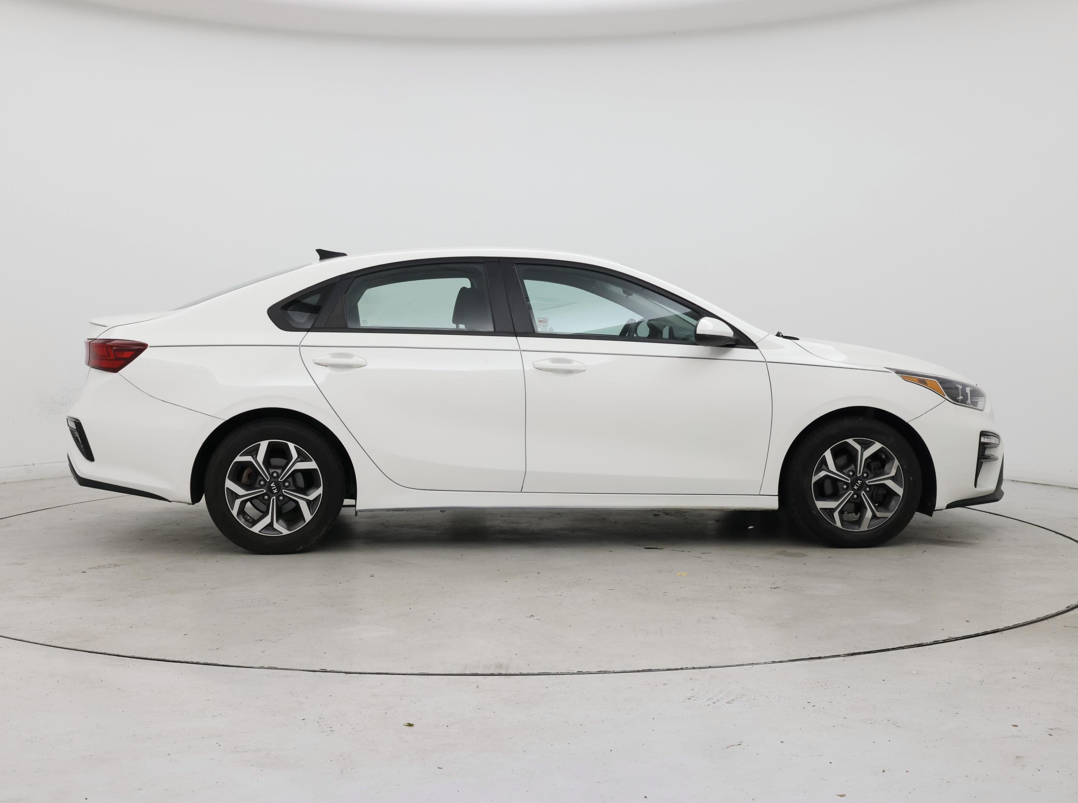Thumbnail: 2019 Kia Forte - 7