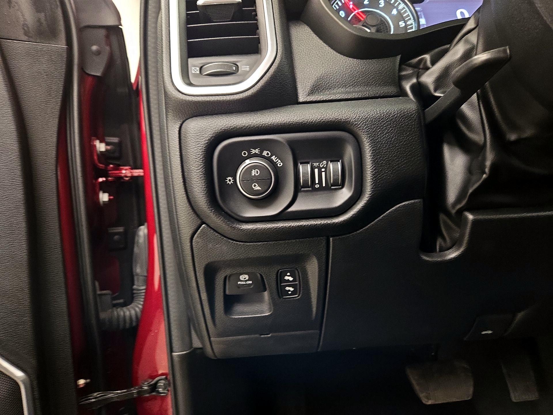 Thumbnail: 2023 RAM 1500 - 13