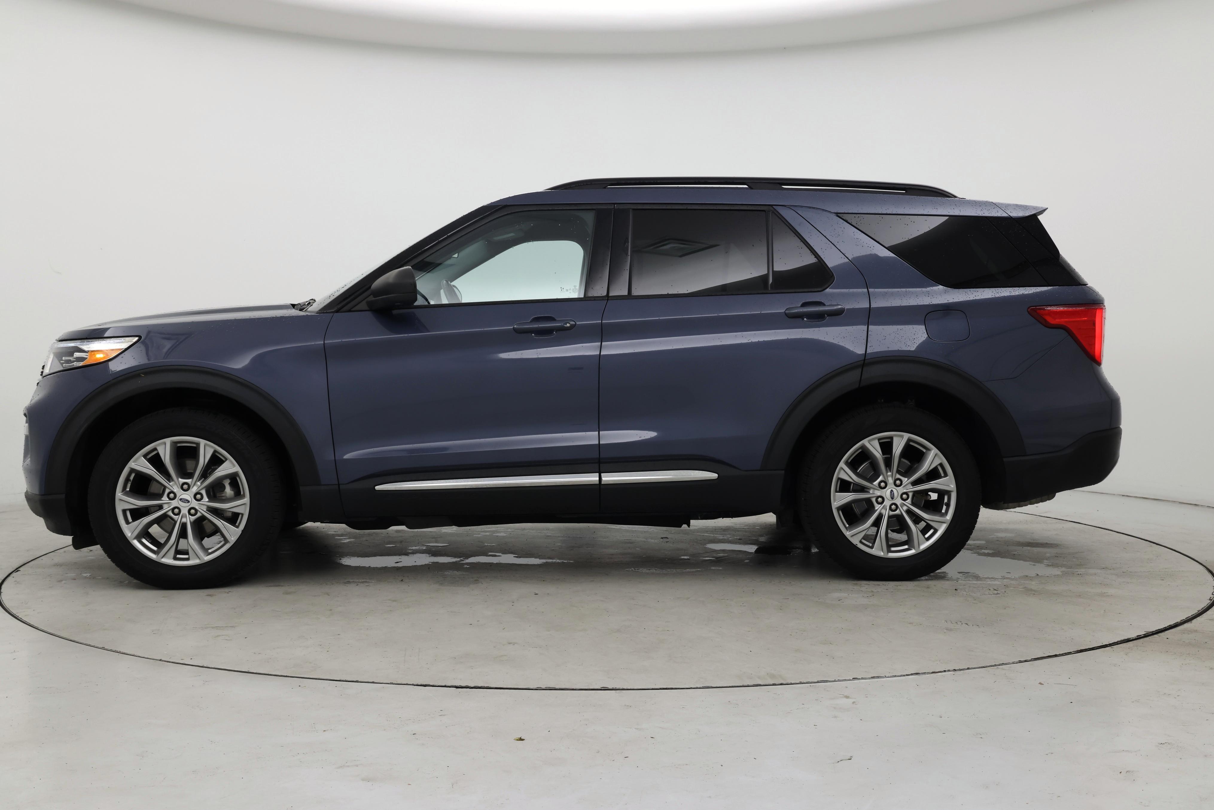 Thumbnail: 2021 Ford Explorer - 3