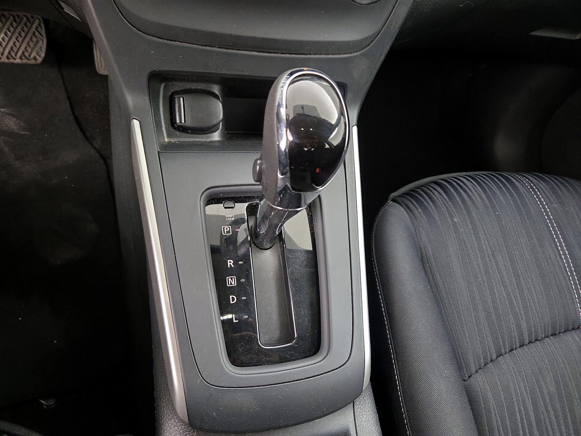 Thumbnail: 2016 Nissan Sentra - 18