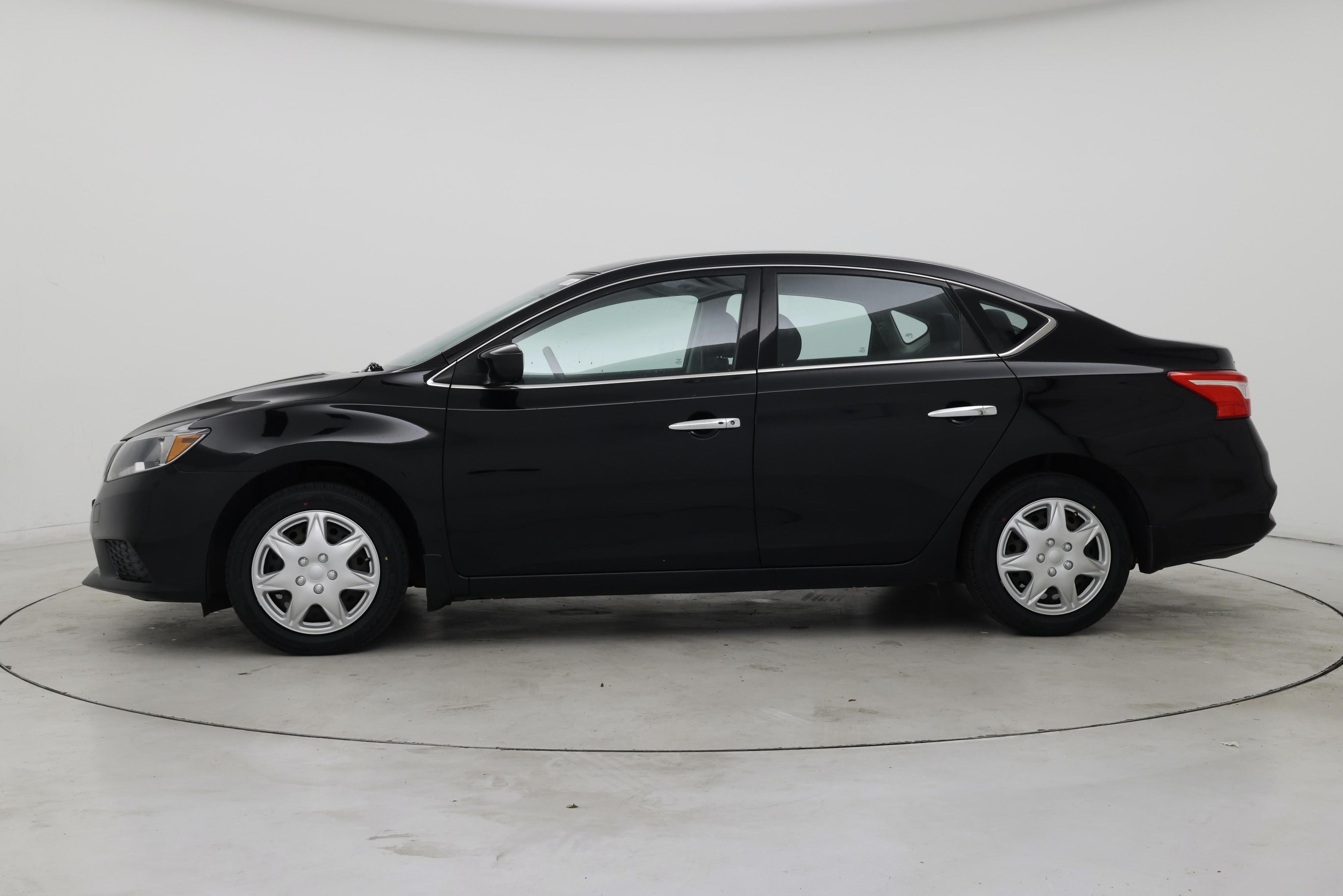 Thumbnail: 2016 Nissan Sentra - 3
