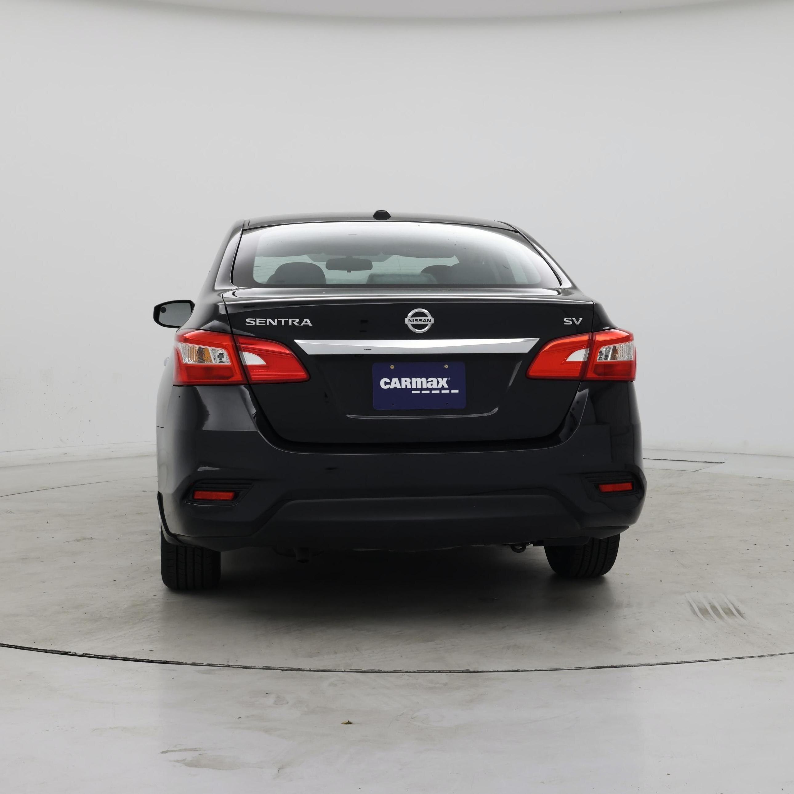 Thumbnail: 2016 Nissan Sentra - 6