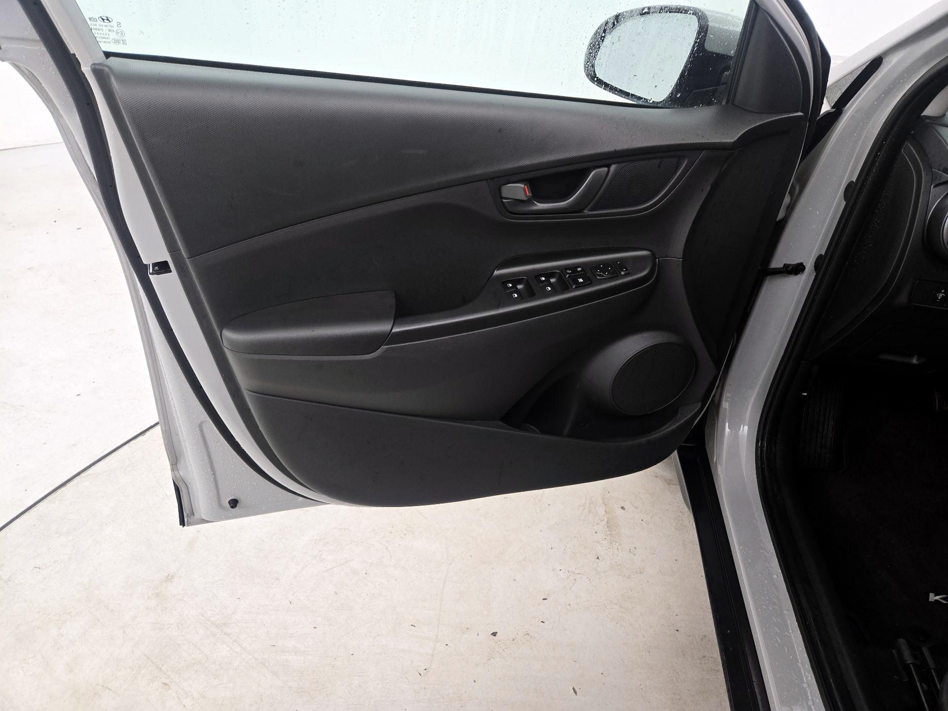Thumbnail: 2022 Hyundai Kona - 12