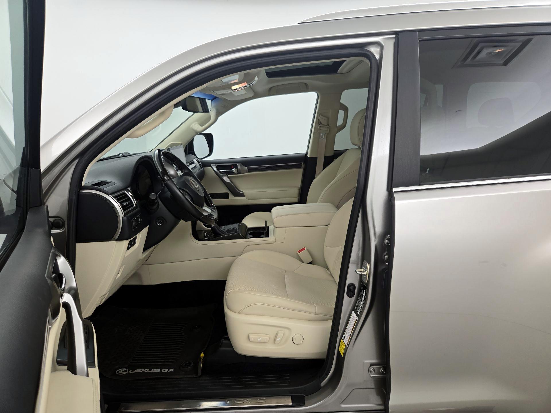 Thumbnail: 2022 Lexus GX - 11
