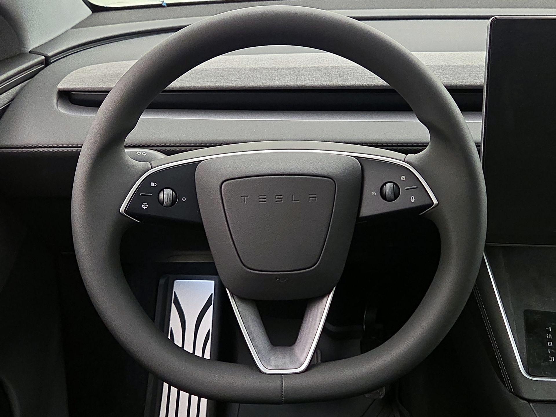 Thumbnail: 2026 Tesla Model Y - 10