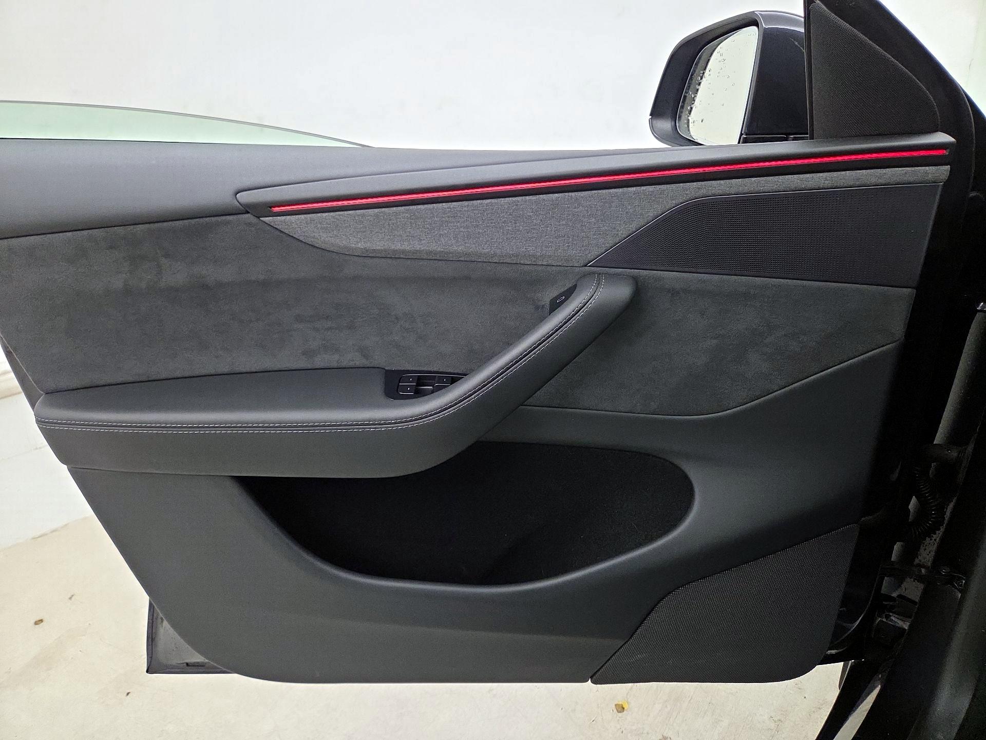 Thumbnail: 2026 Tesla Model Y - 12
