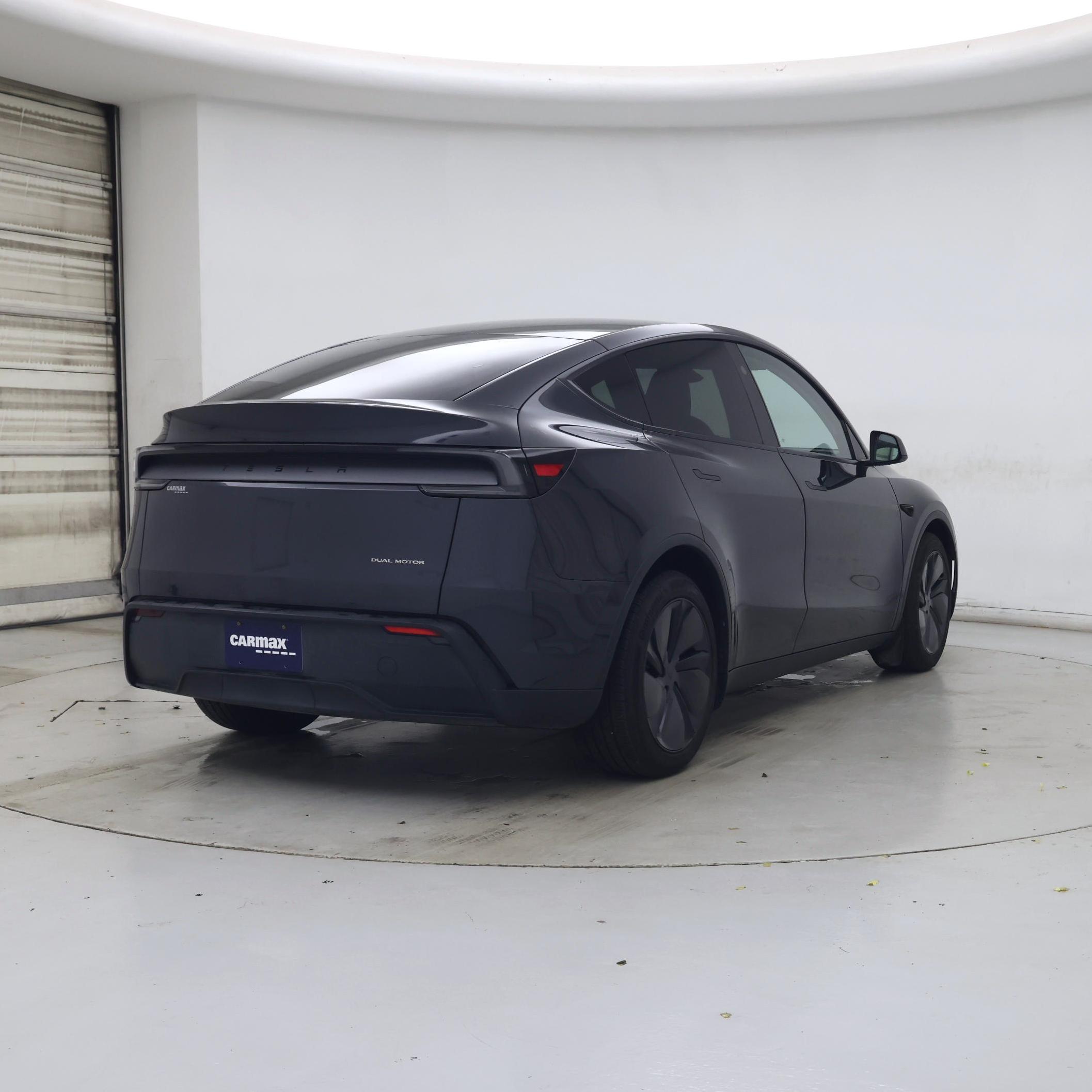 Thumbnail: 2026 Tesla Model Y - 8