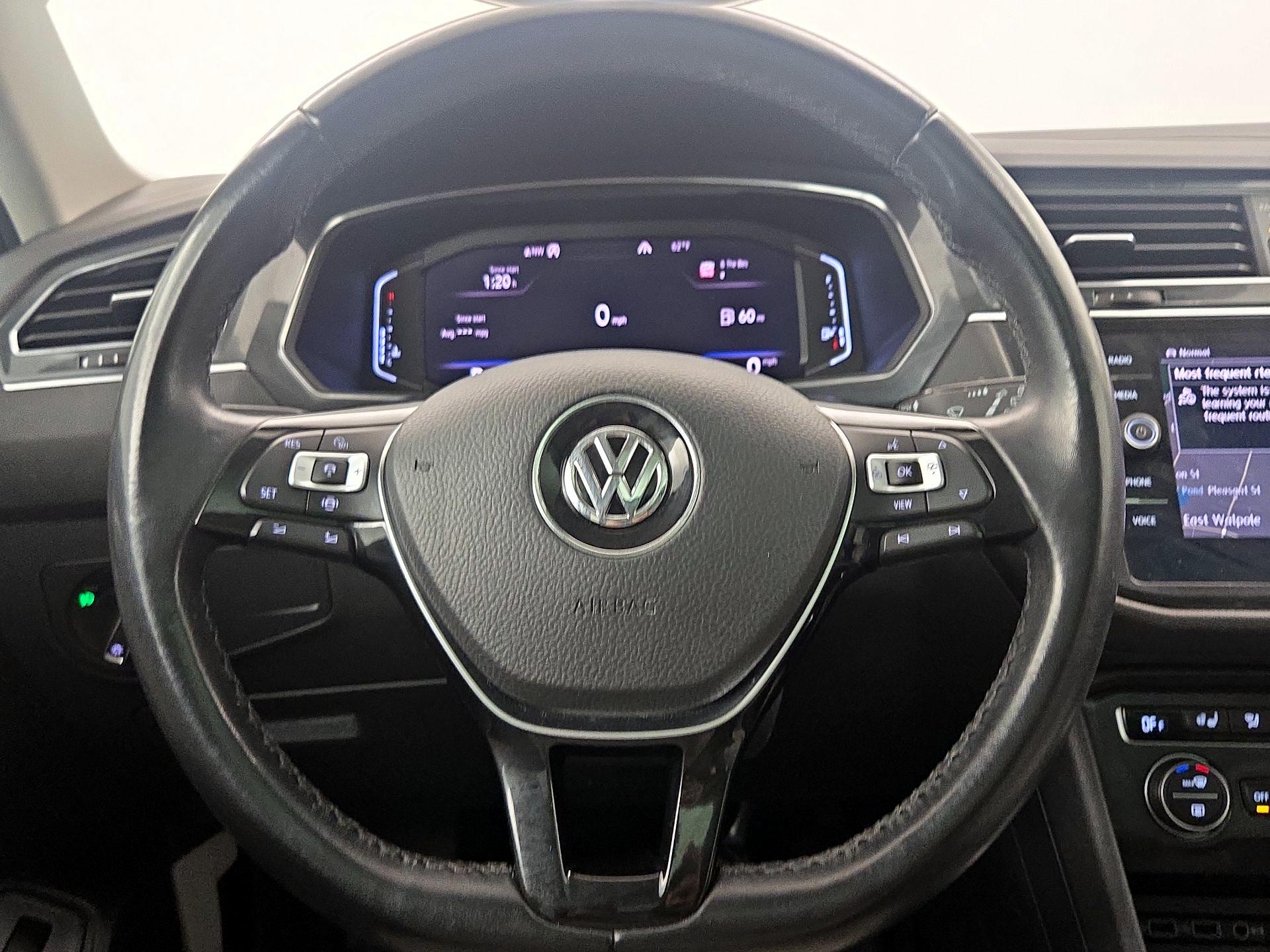Thumbnail: 2019 Volkswagen Tiguan - 10