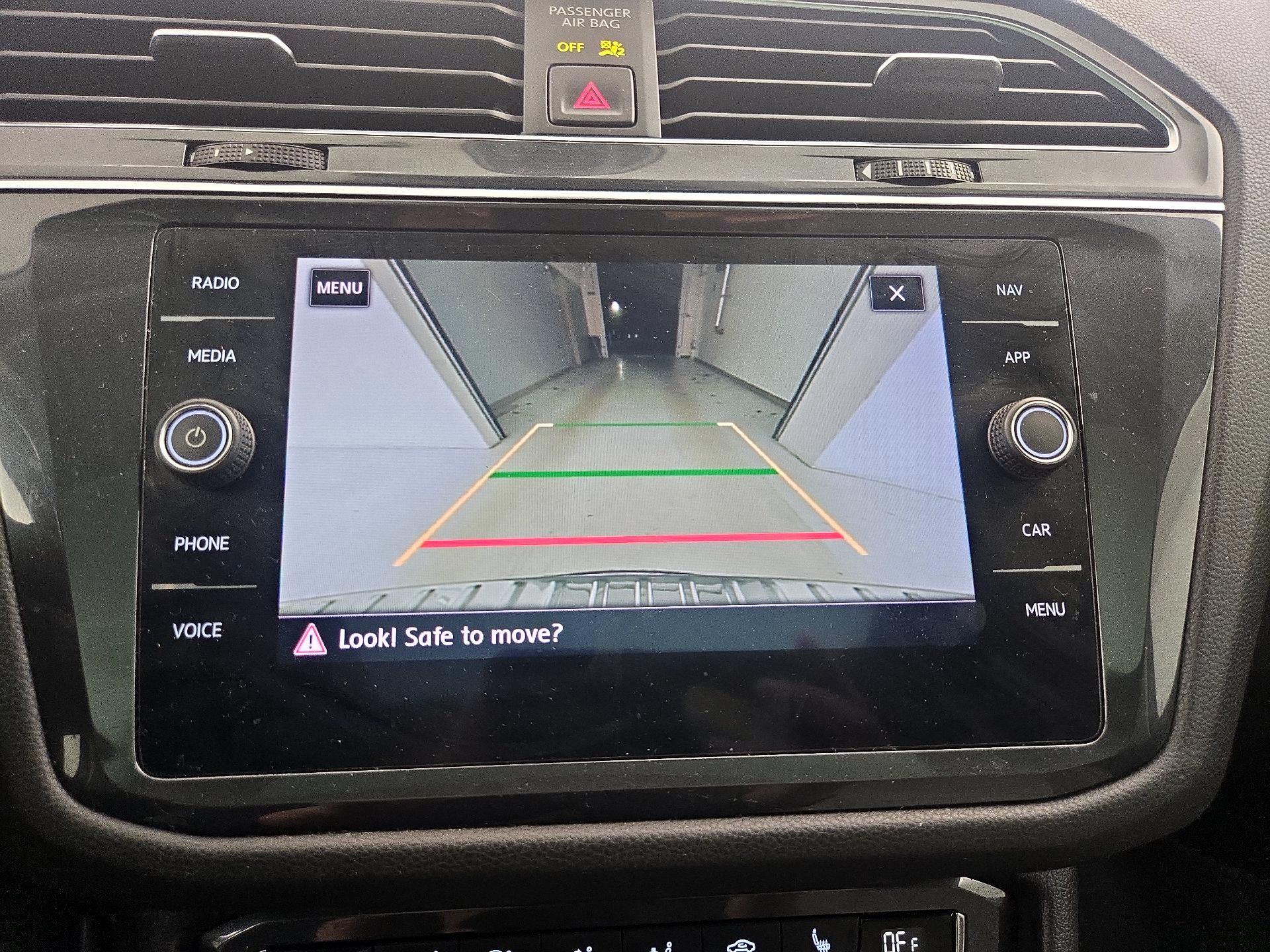 Thumbnail: 2019 Volkswagen Tiguan - 15