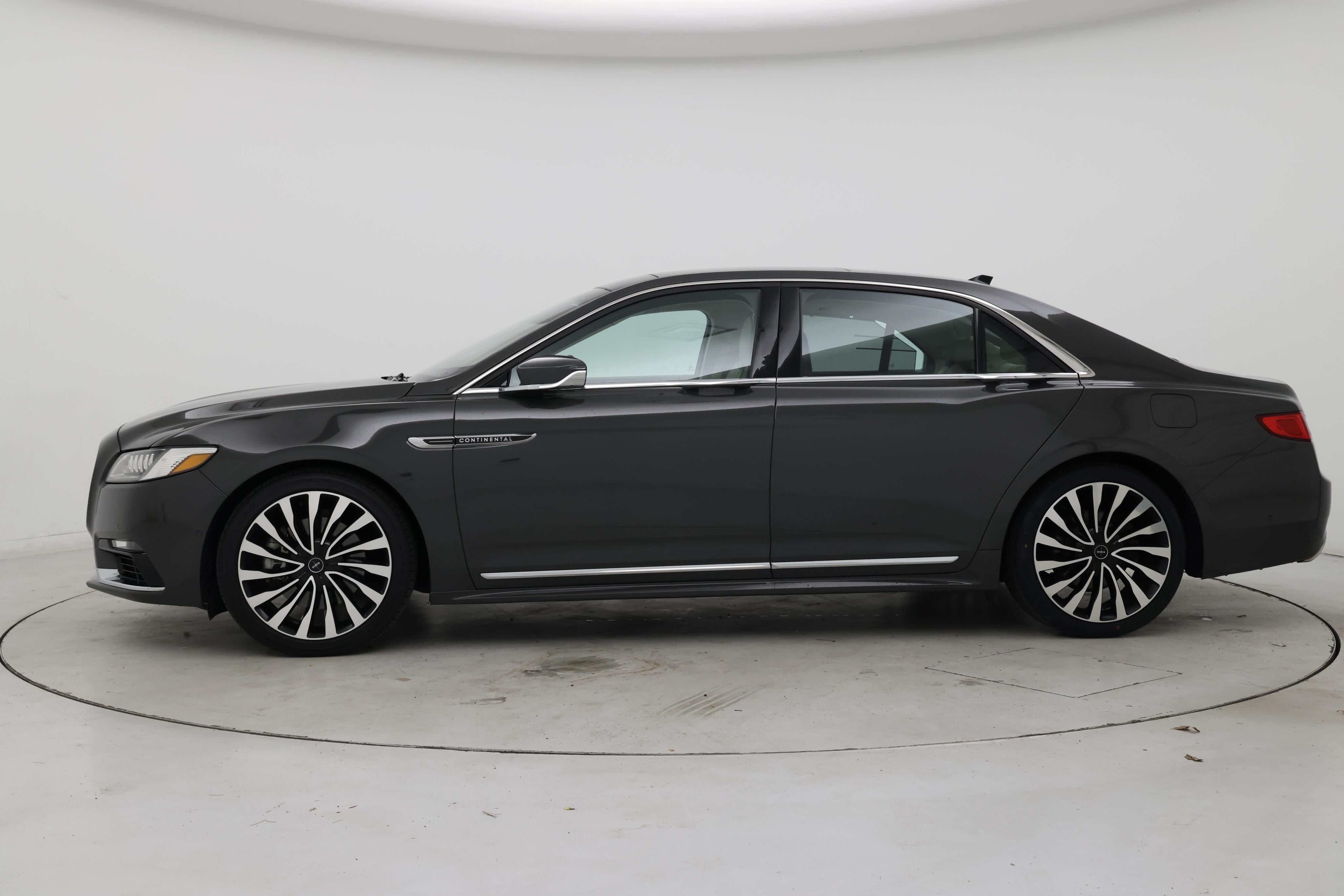 Thumbnail: 2020 Lincoln Continental - 3