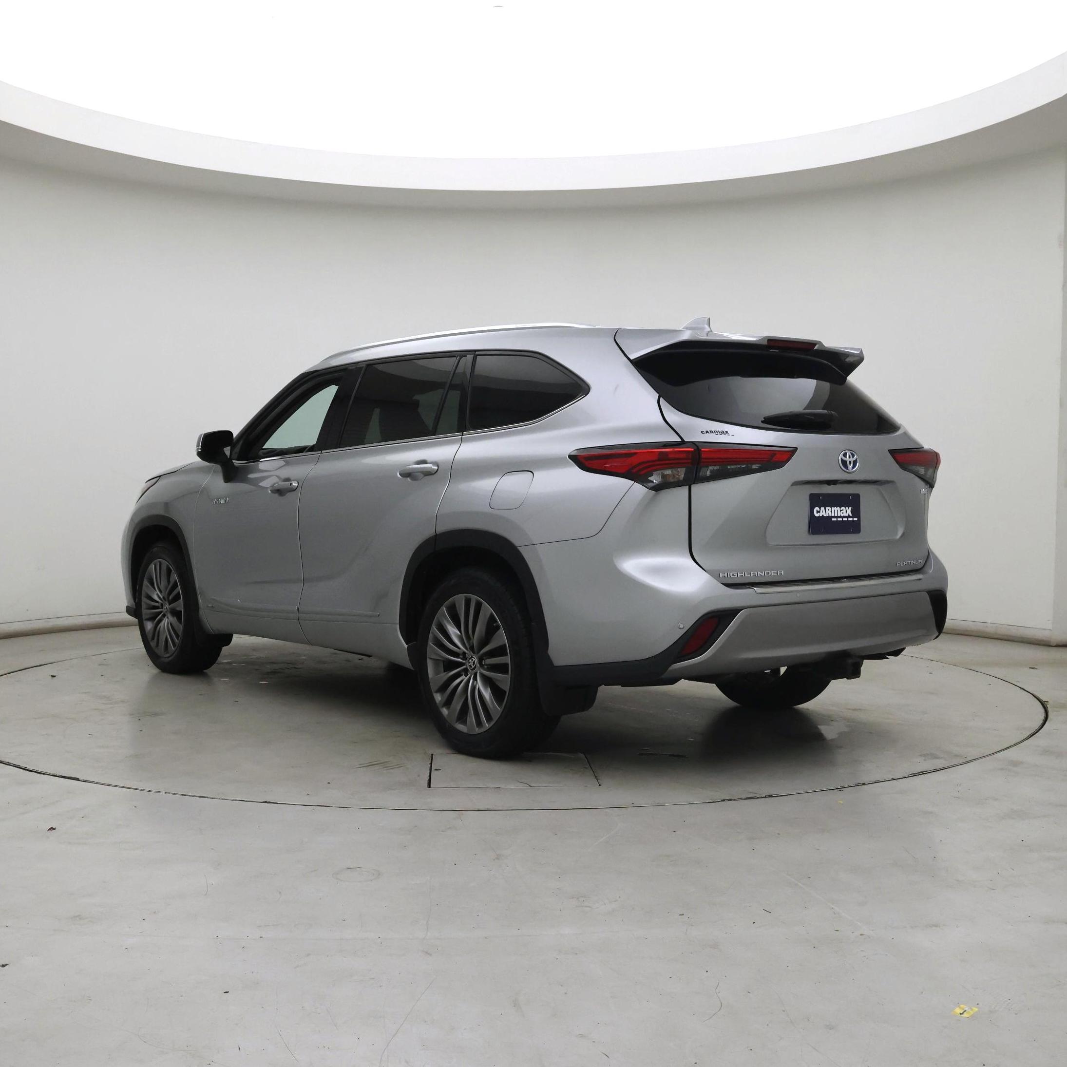 Thumbnail: 2021 Toyota Highlander - 2