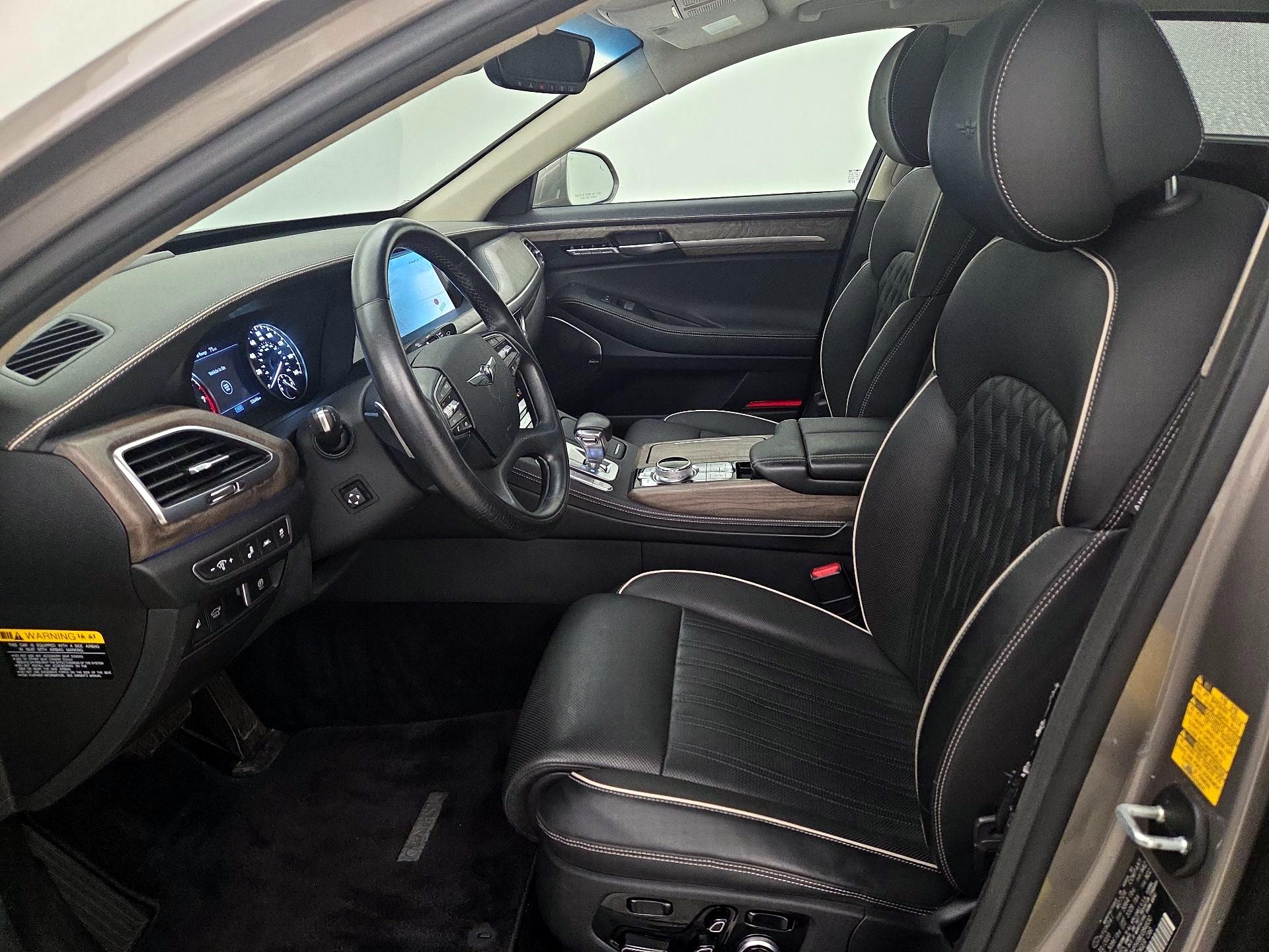 Thumbnail: 2021 Genesis G90 - 11