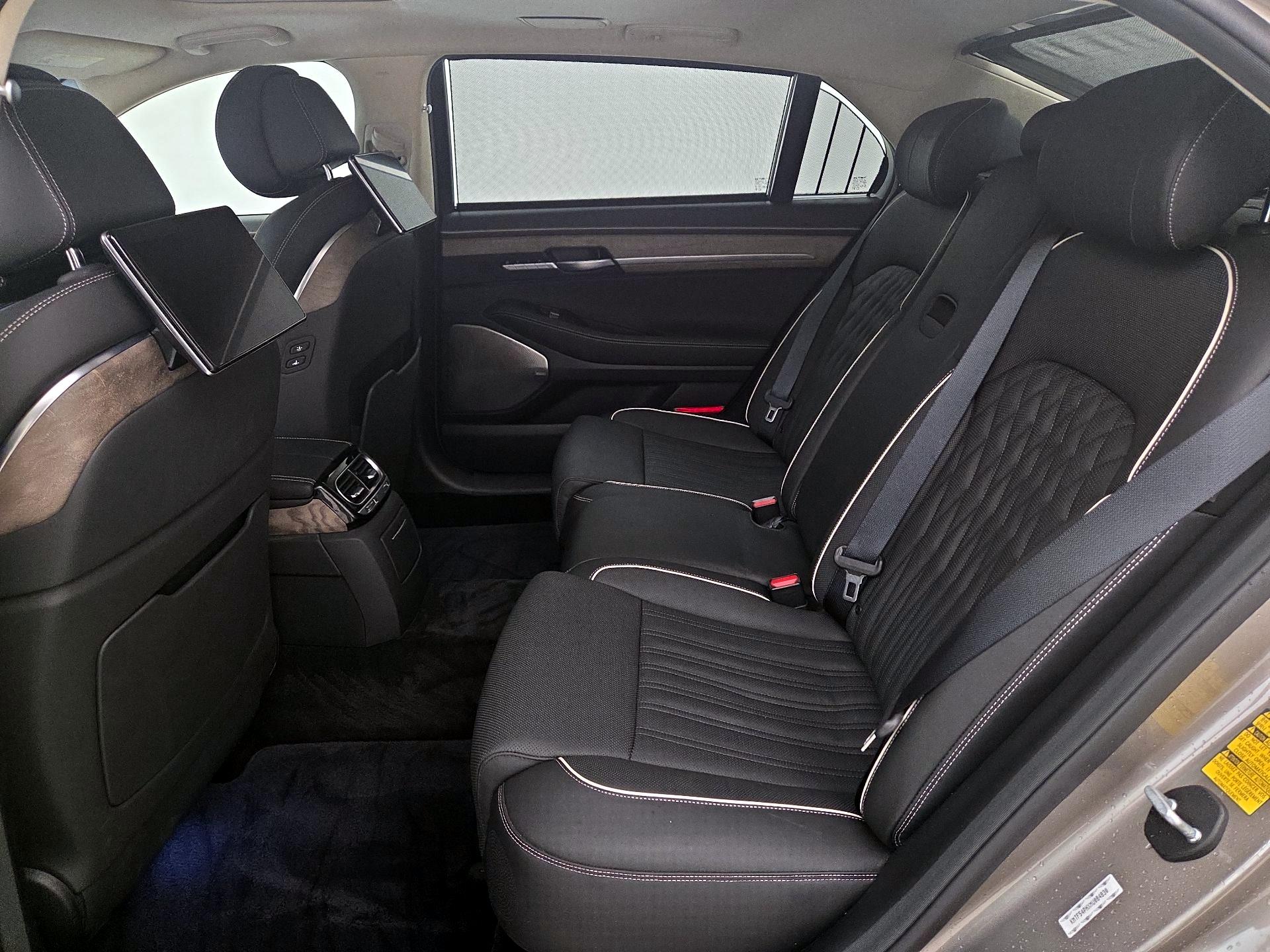 Thumbnail: 2021 Genesis G90 - 20