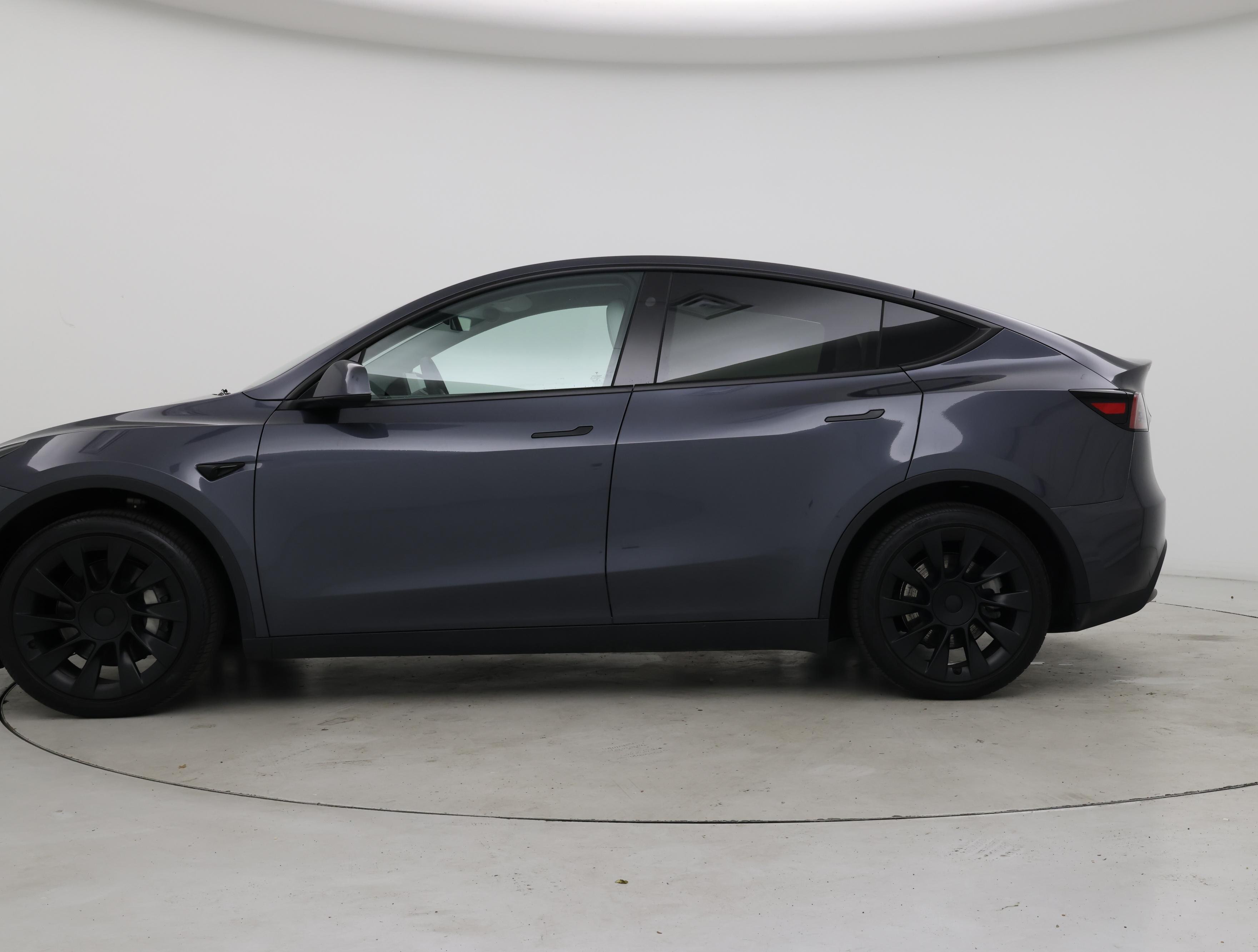 Thumbnail: 2023 Tesla Model Y - 3