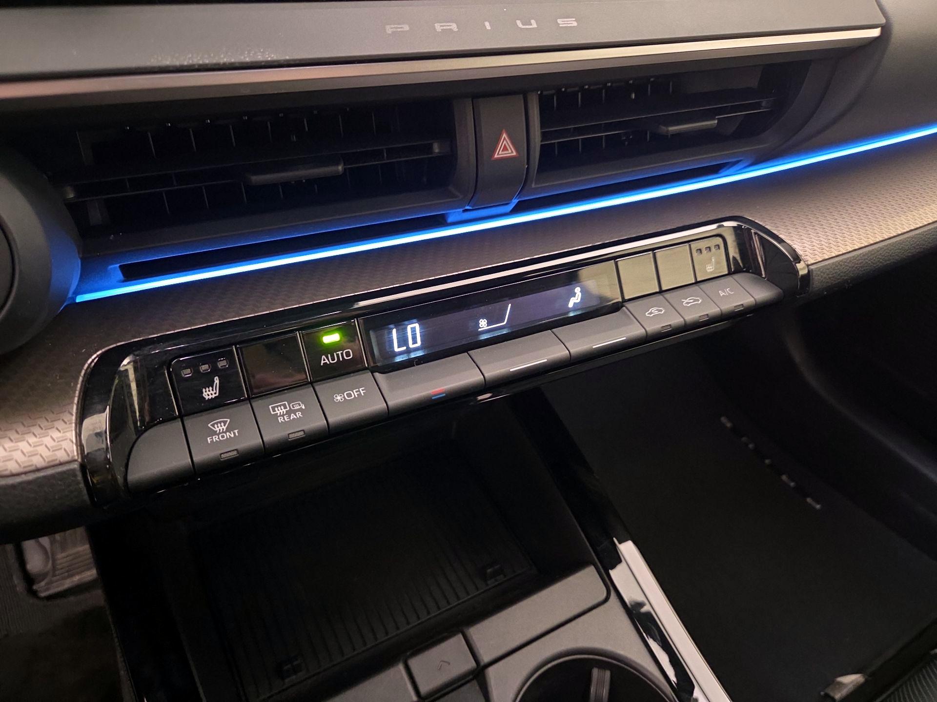 Thumbnail: 2024 Toyota Prius - 16