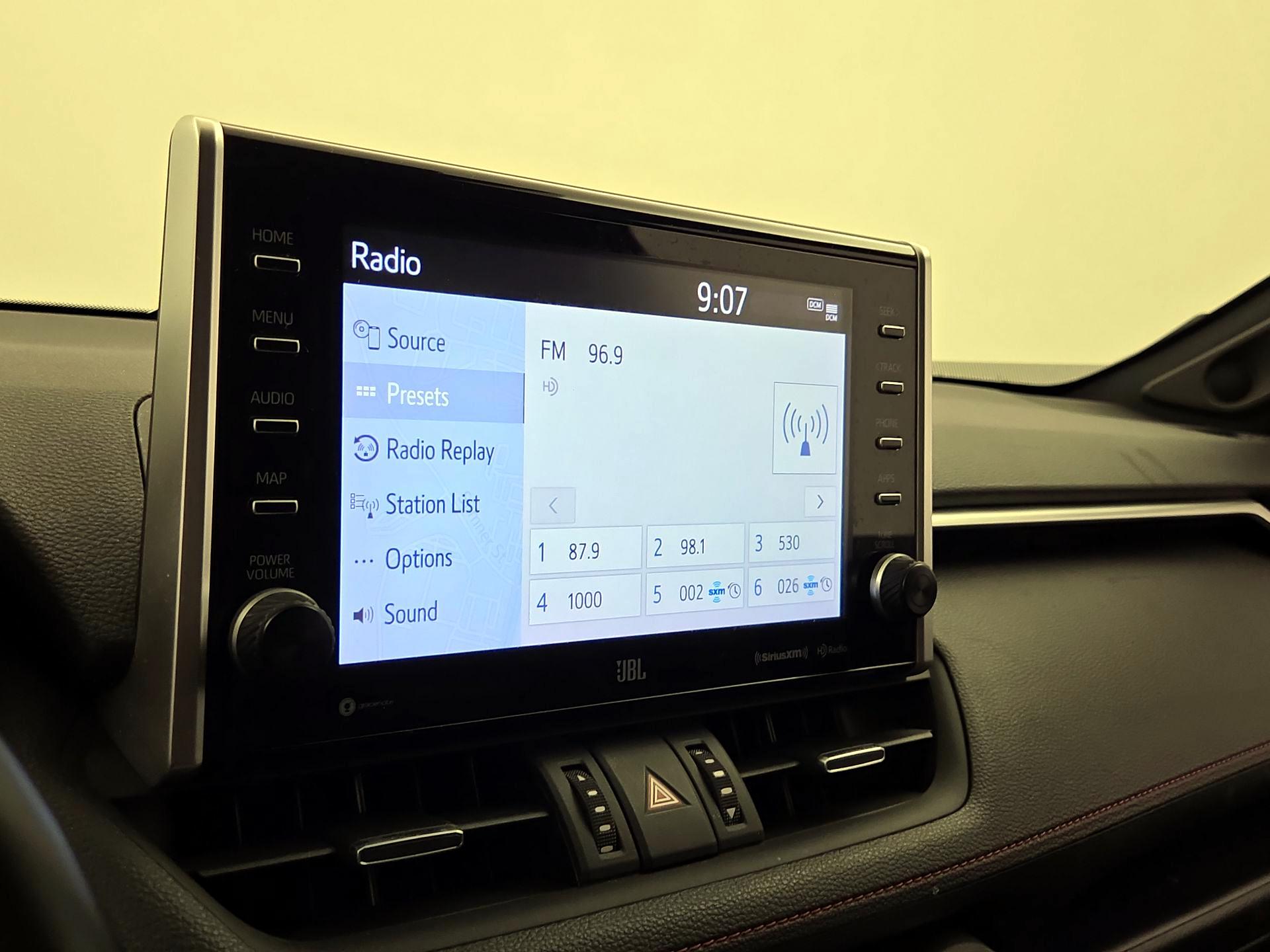 Thumbnail: 2021 Toyota RAV4 - 16