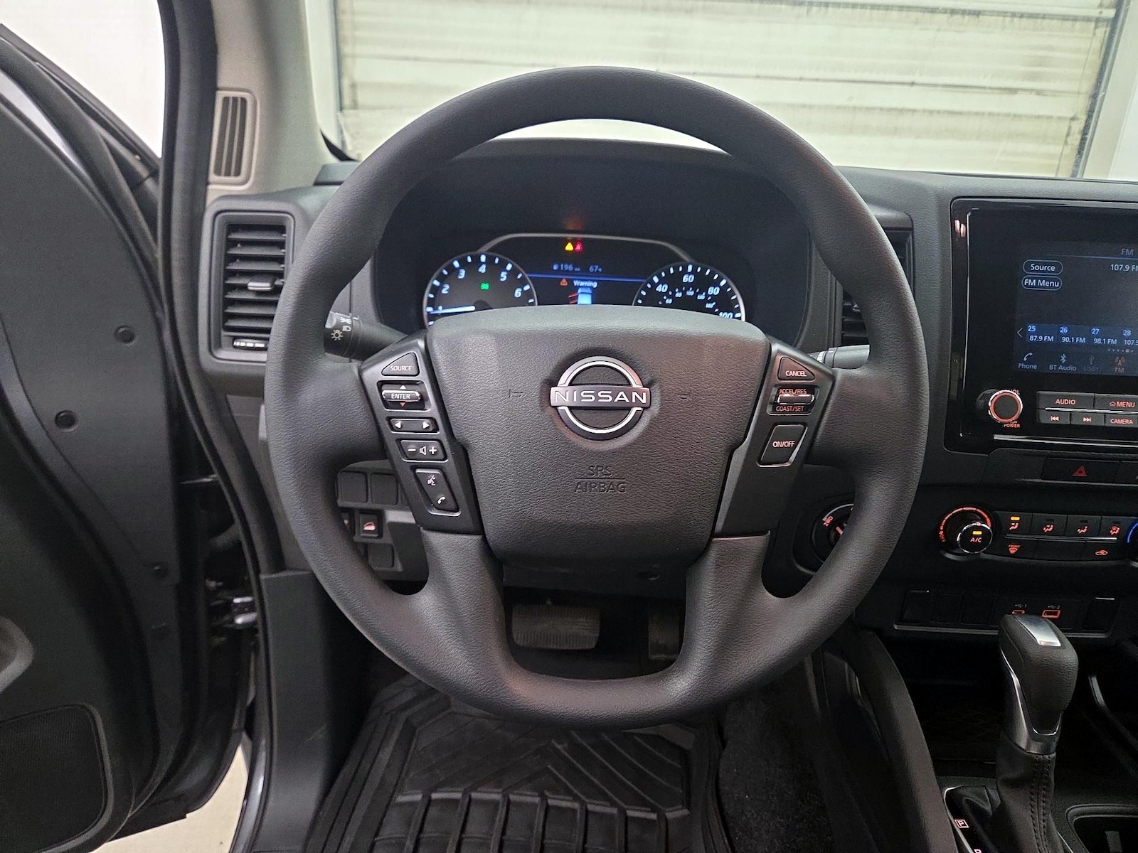 2022 Nissan Frontier S - Photo 11