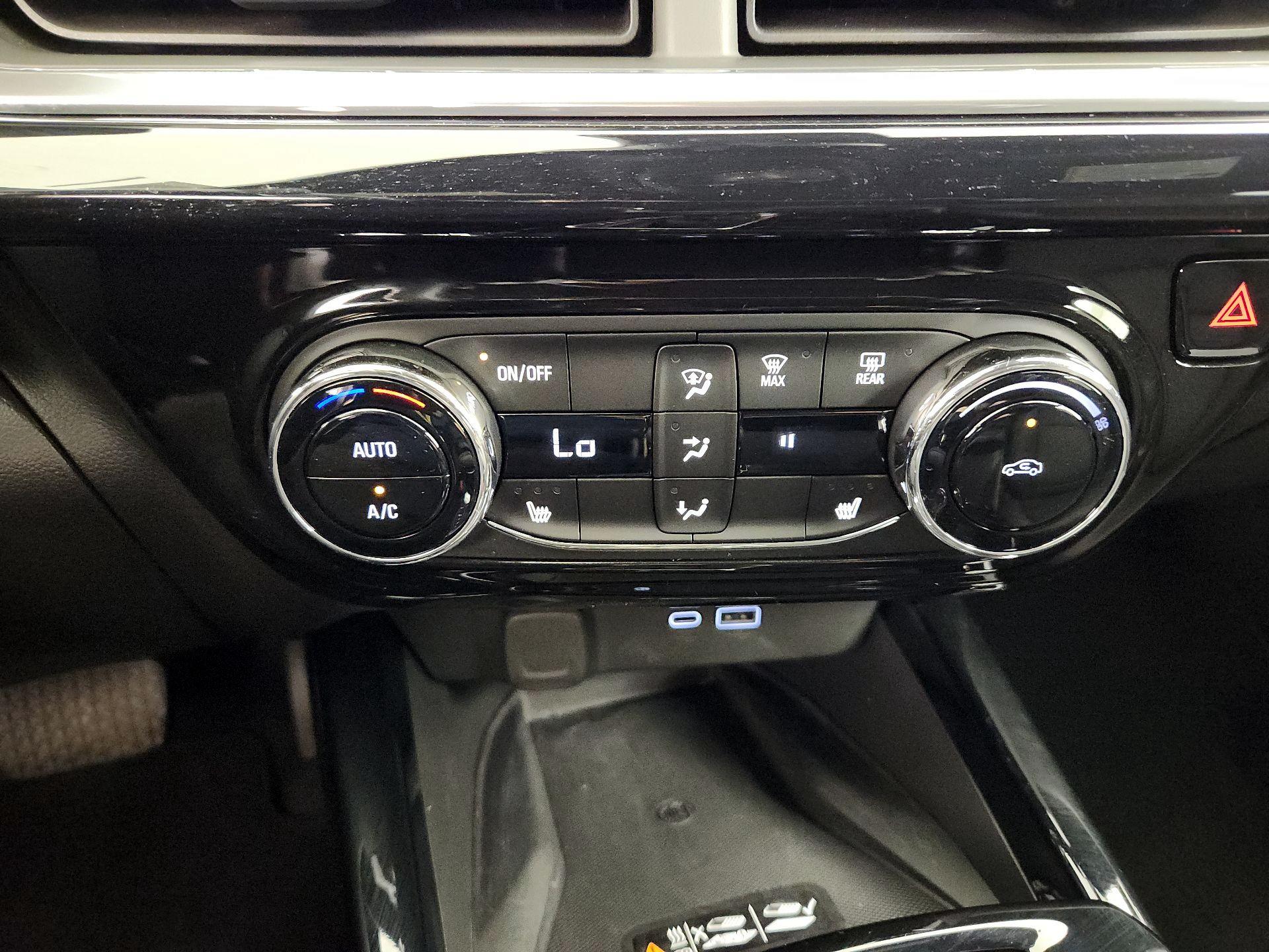 Thumbnail: 2024 Chevrolet Trax - 16