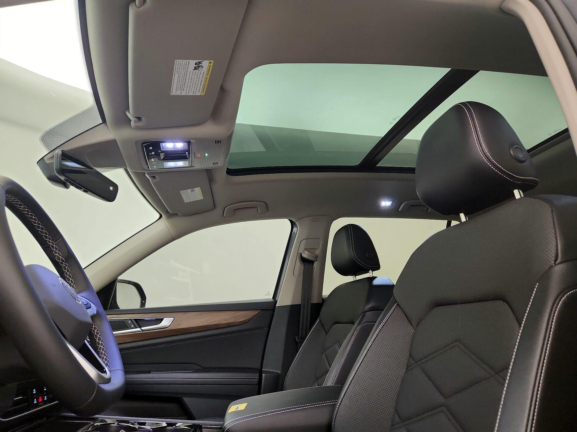 Thumbnail: 2024 Volkswagen Atlas - 19