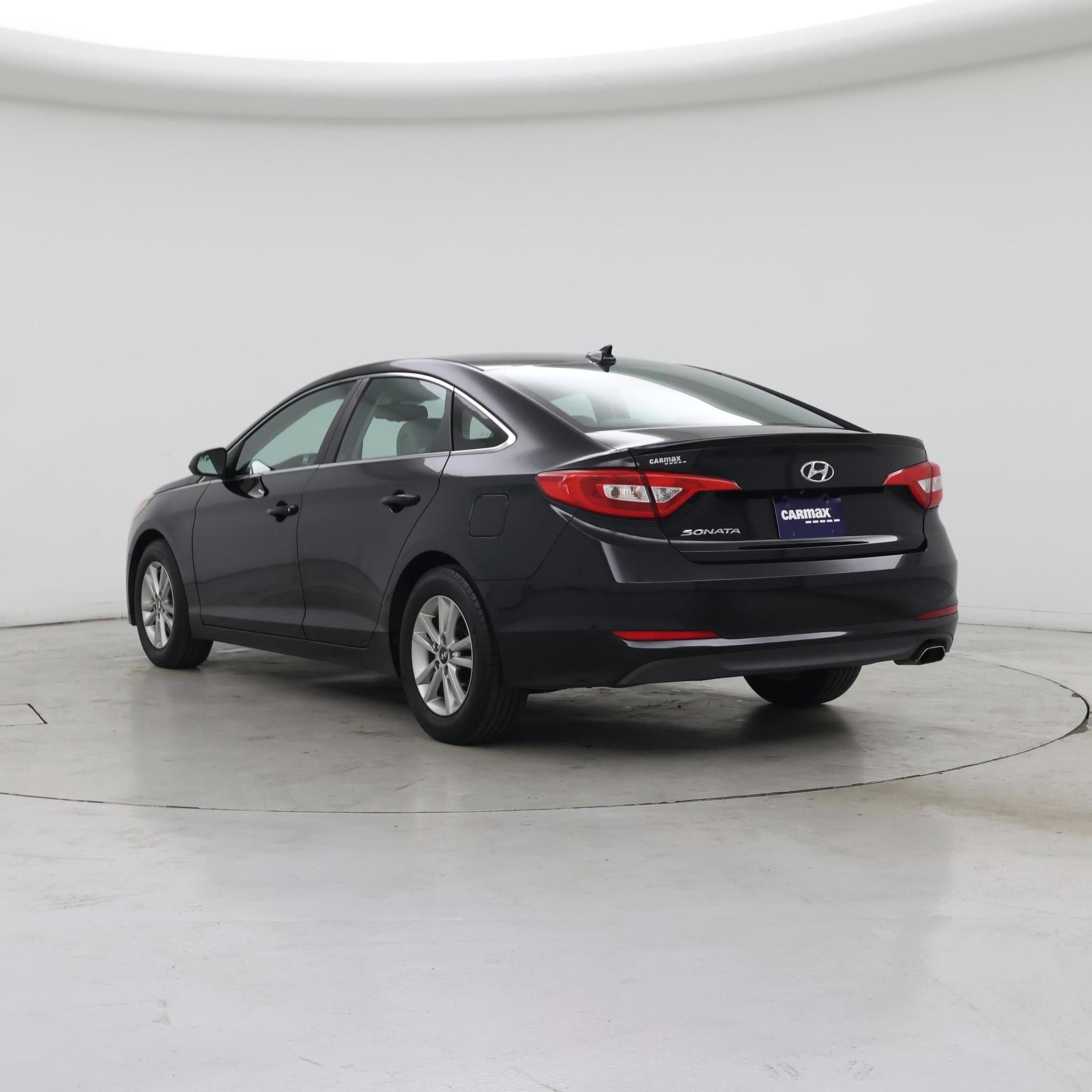 Thumbnail: 2016 Hyundai Sonata - 2