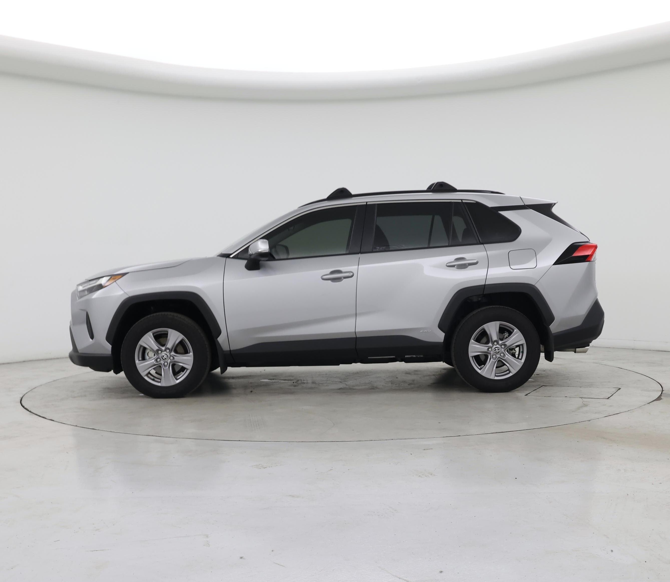Thumbnail: 2025 Toyota RAV4 - 3